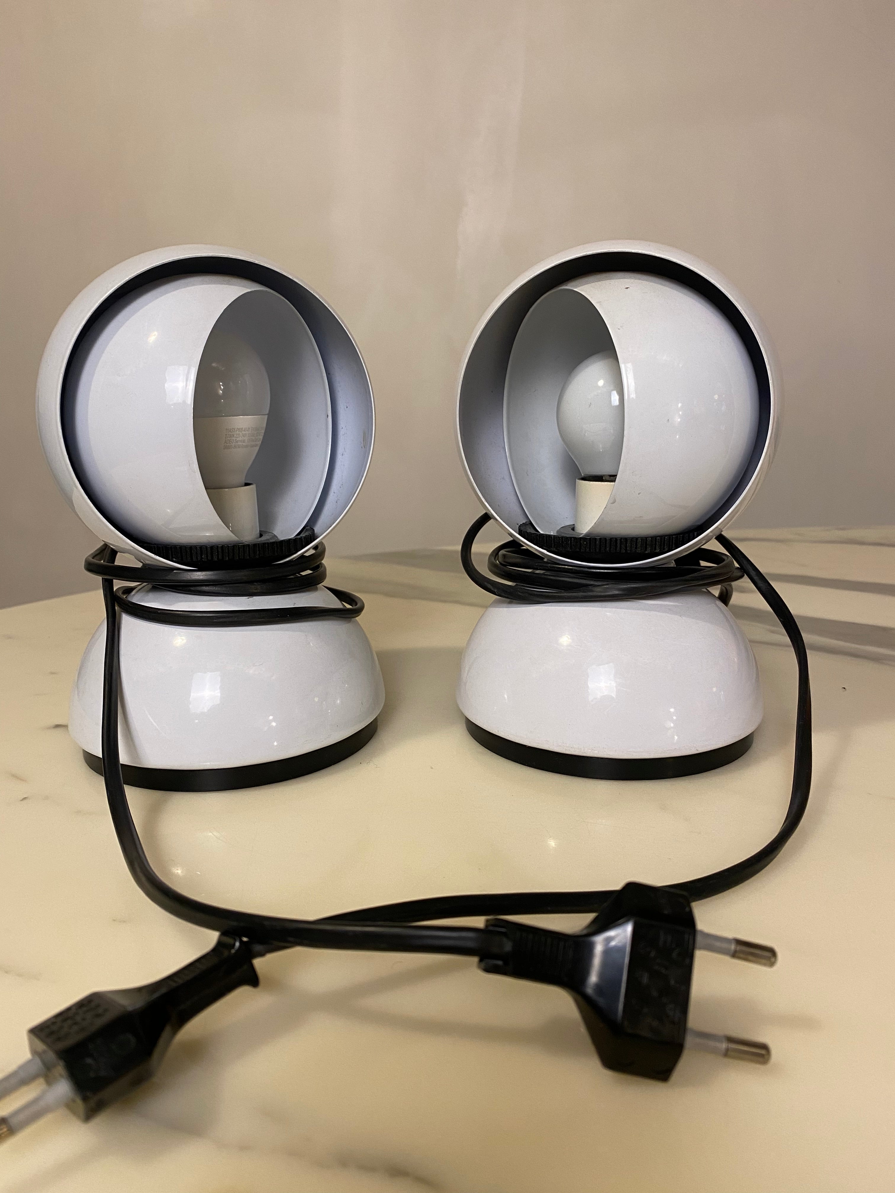 Set_of_2_Eclipse_Table_Lamps_by_Vico_Magistretti