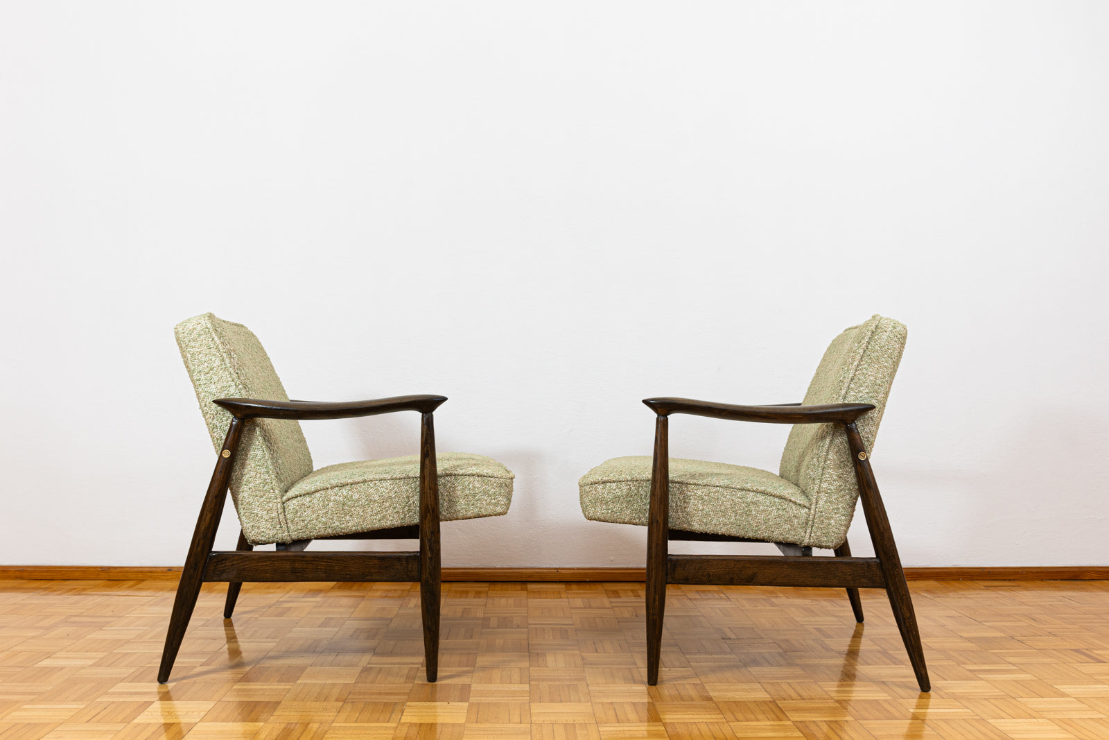 Set_of_2_GFM-87_Armchairs_by_Juliusz_K_dziorek_from_1960_s