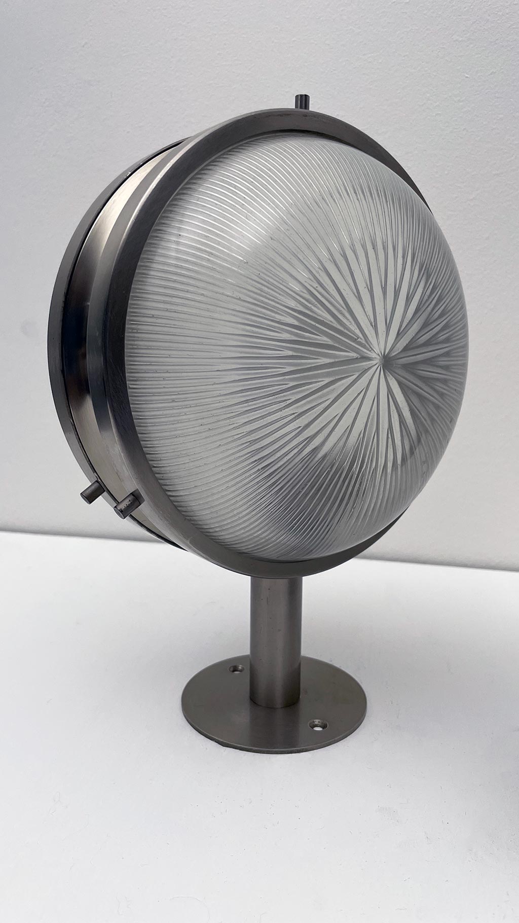 Set_of_2_Gamma_Wall_Lamps_by_Sergio_Mazza 
