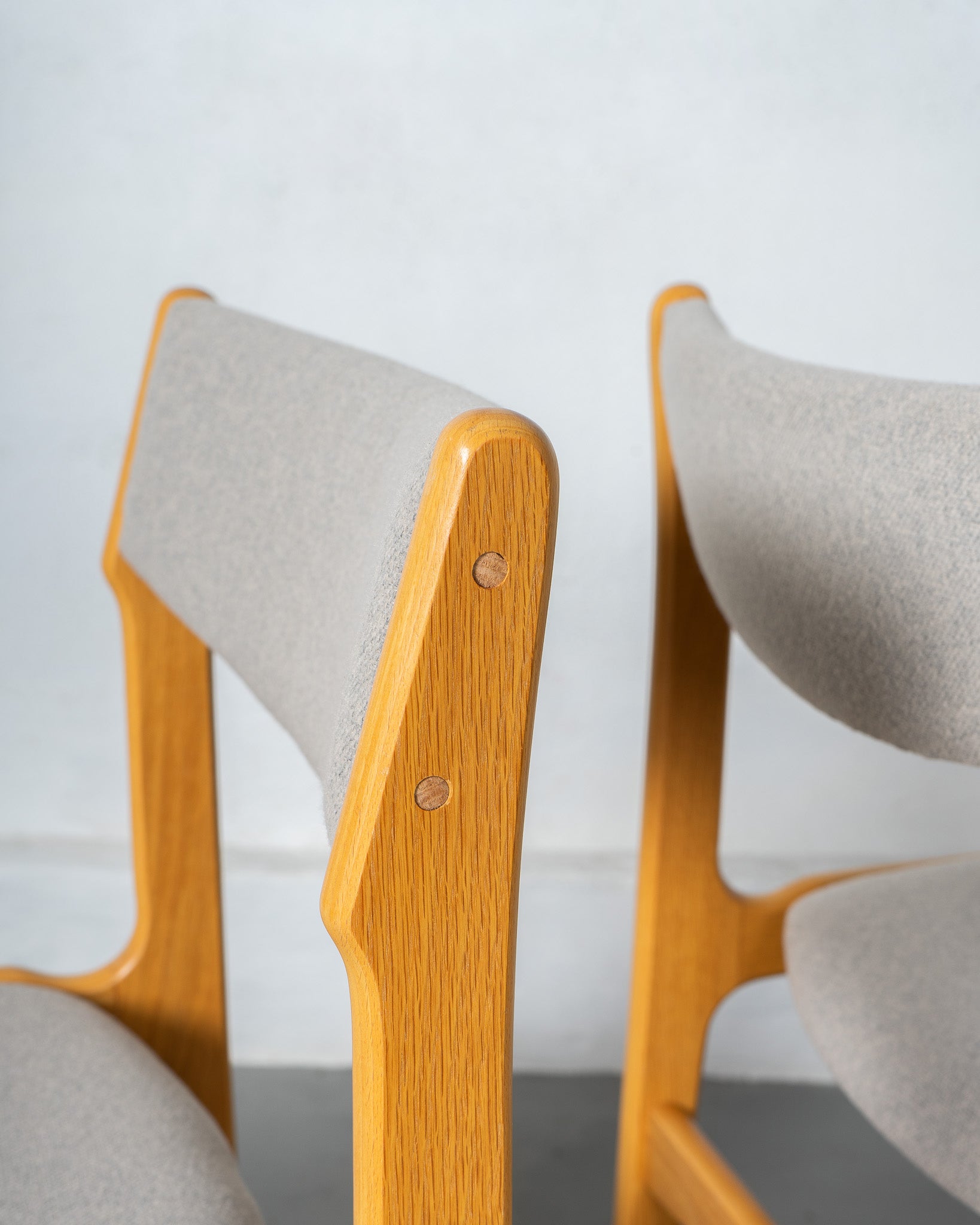 Set_of_2_Grey_Danish_Chairs_by_Erik_Buch_made_of_oak_Denmark