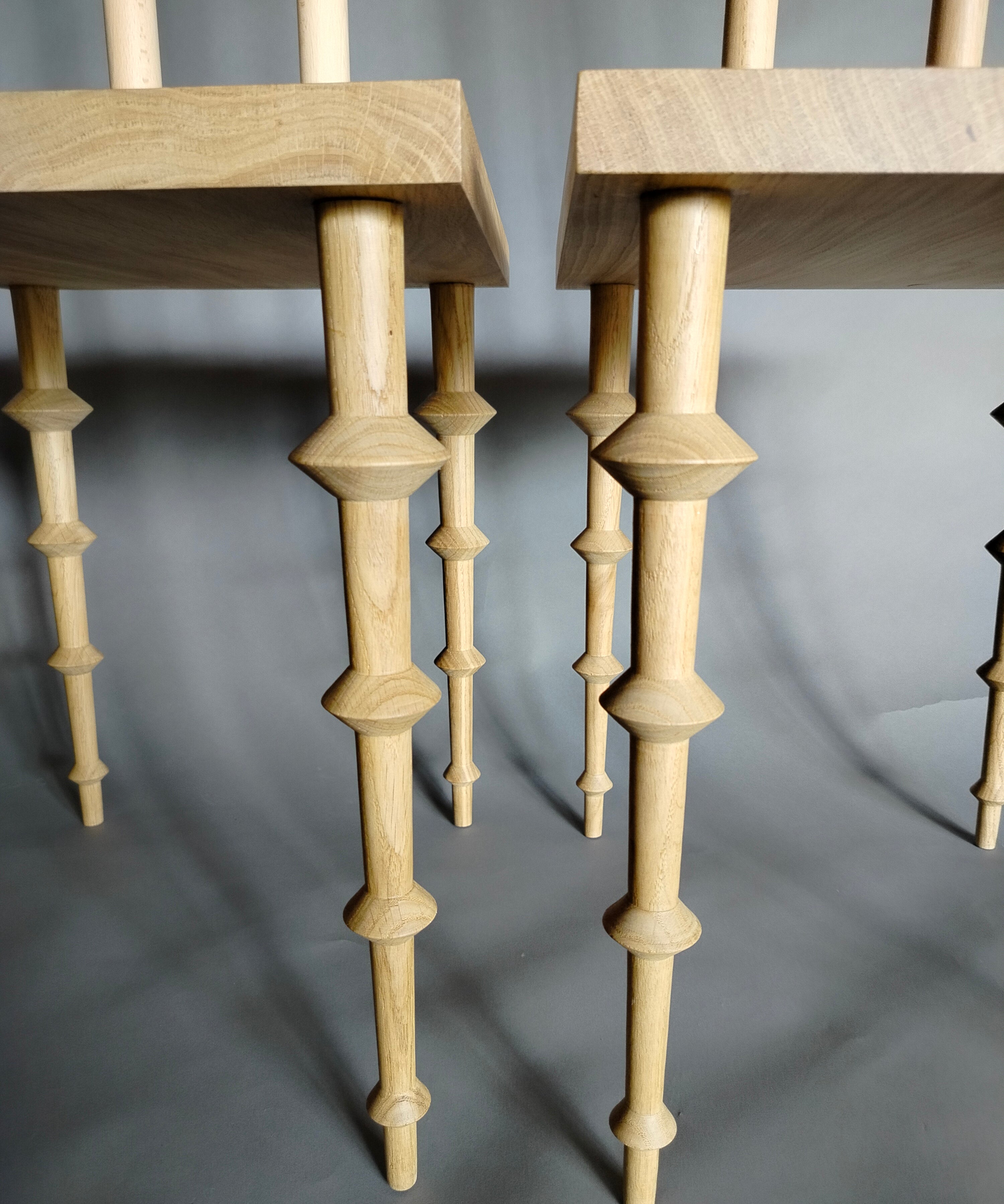 Set_of_2_Oak_Chairs_by_Valerio_Saltarelli_Savi