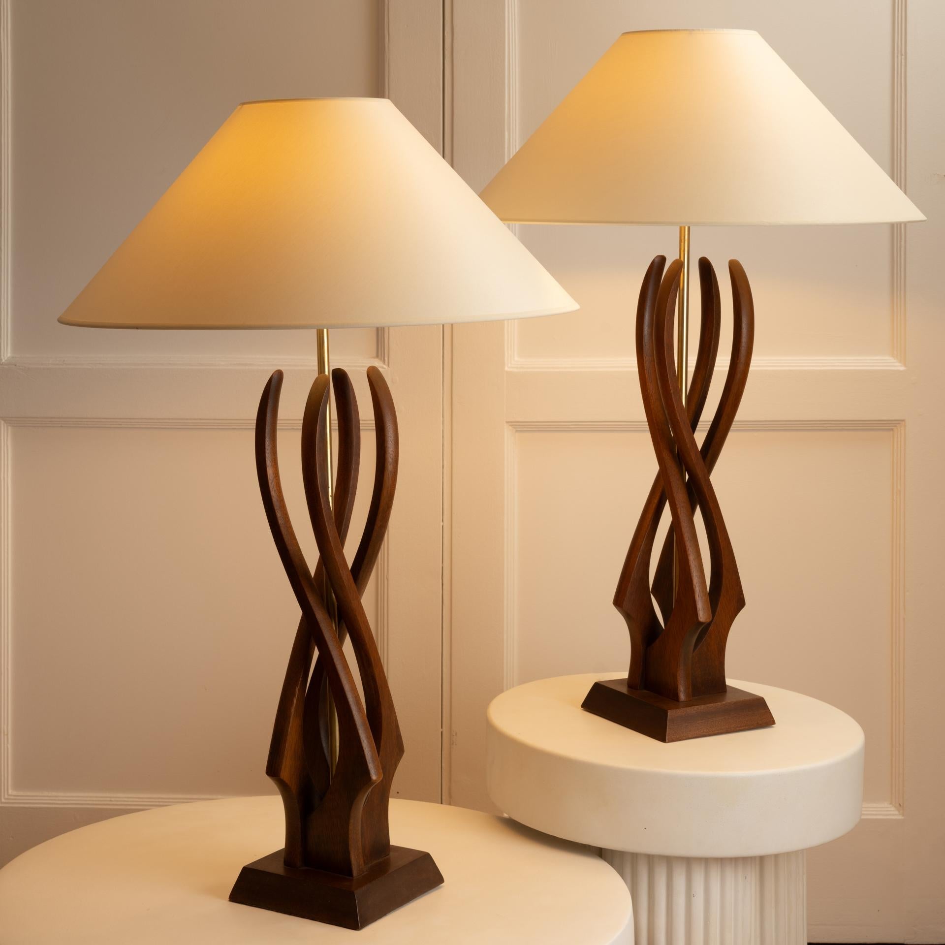 Set_of_2_Organic_american_lamps_from_1960s