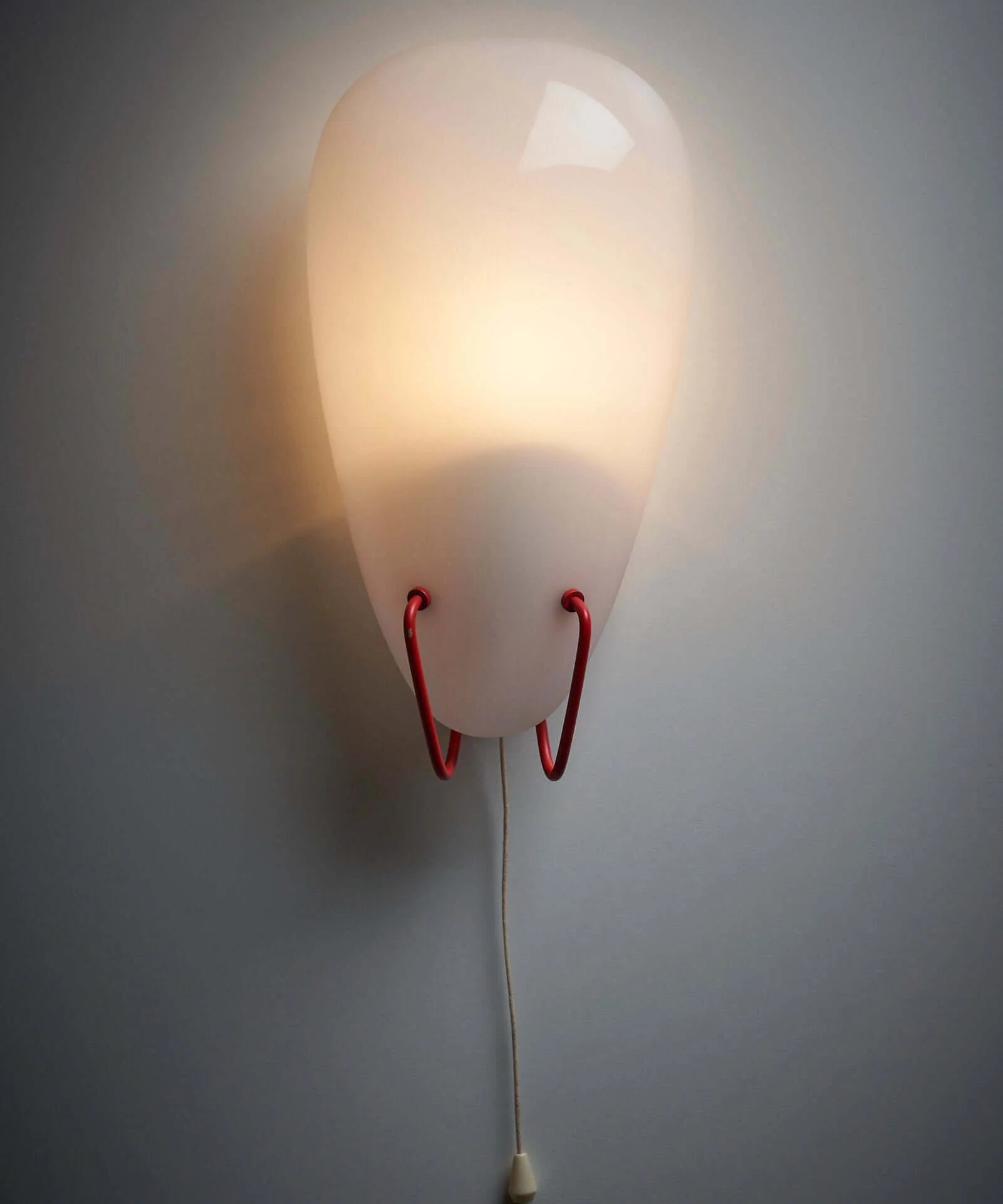 Set_of_2_Plexi_Wall_Lamps_with_Red_Base