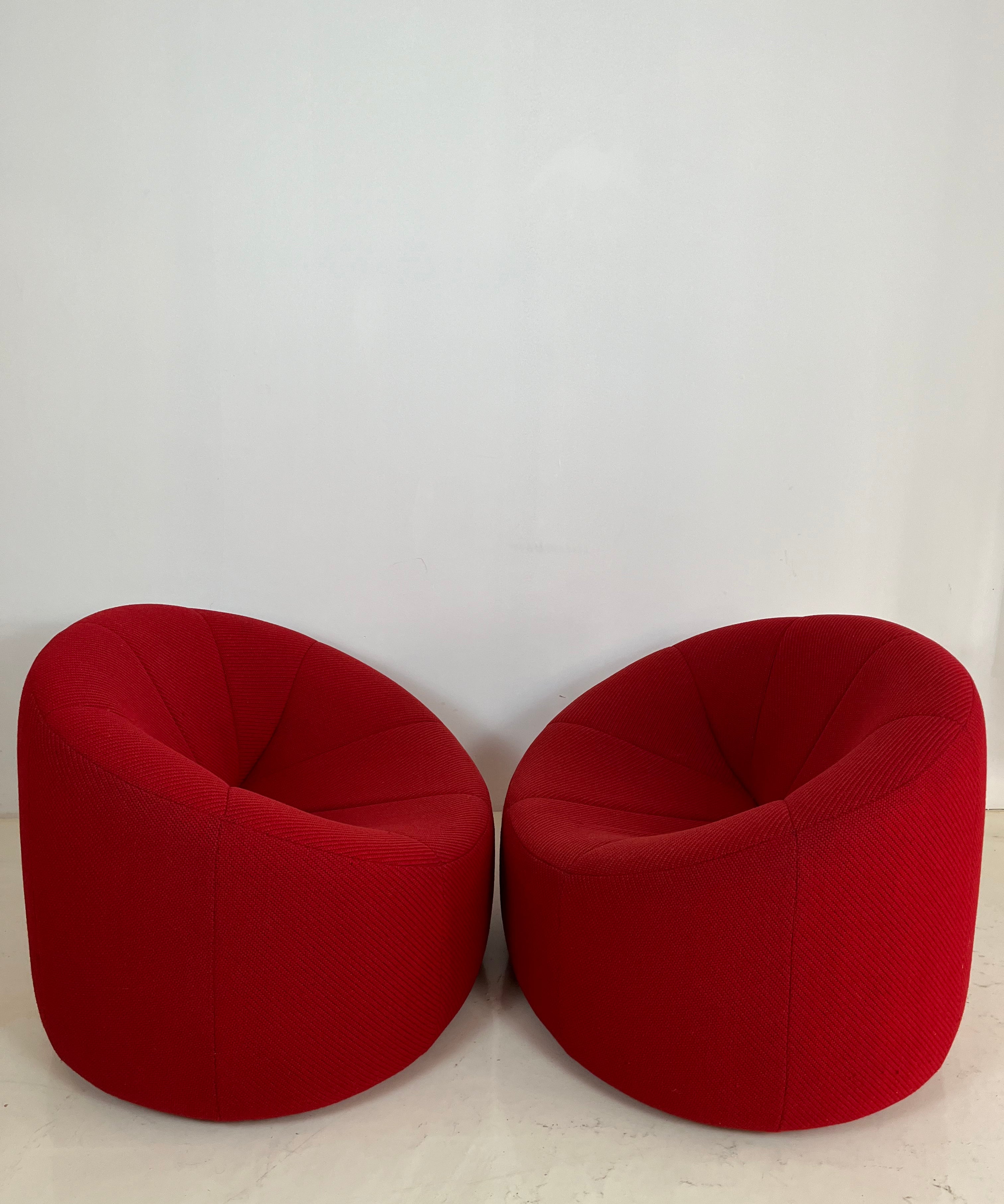 Set_of_2_Pumpkin_Armchairs_by_Pierre_Paulin_for_Ligne_Roset_1970s