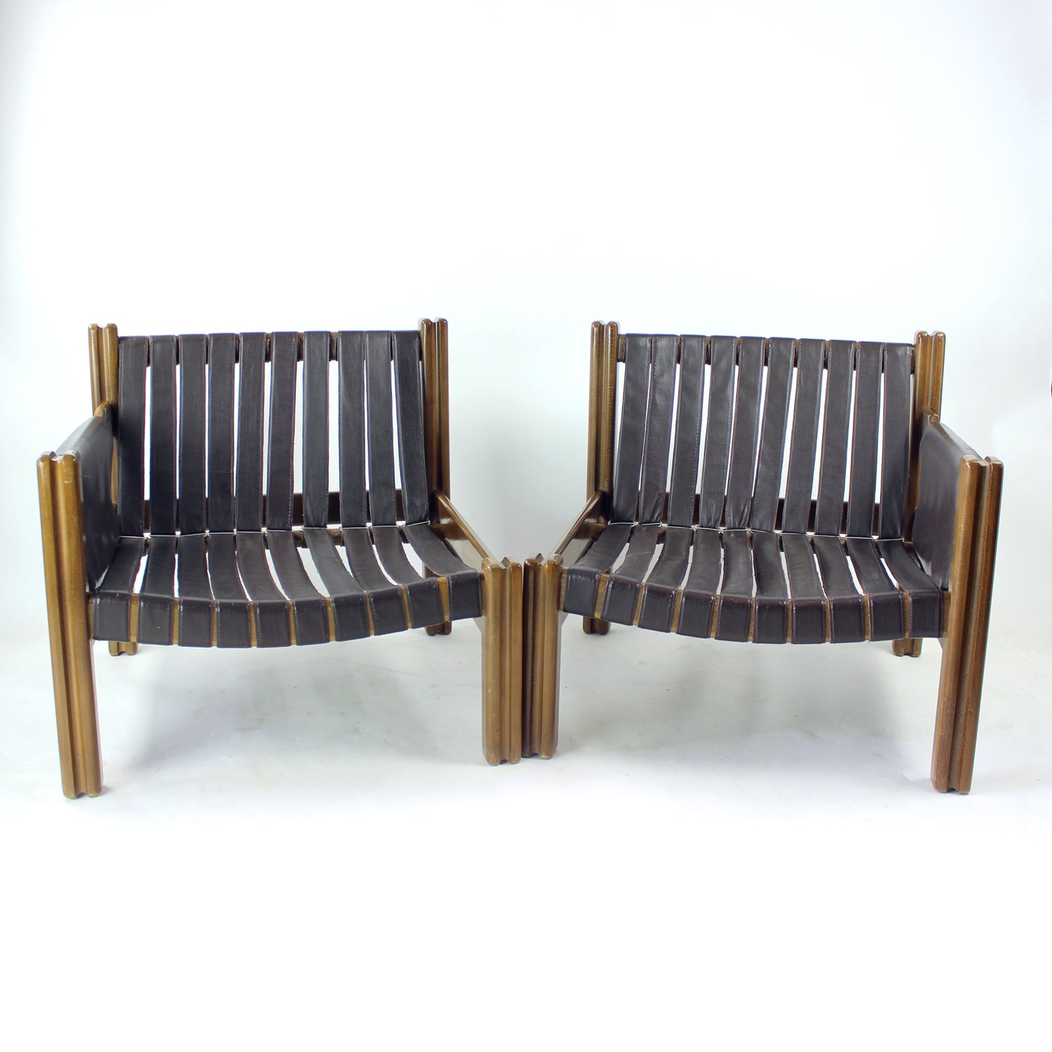 Set_of_2_Sofa_in_Walnut_And_Leather_By_Boris_H_la_For_Ton_1986