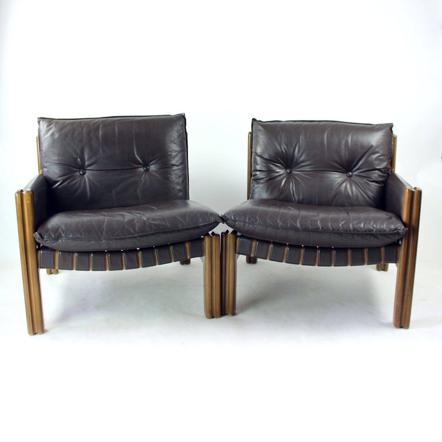 Set_of_2_Sofa_in_Walnut_And_Leather_By_Boris_H_la_For_Ton_1986