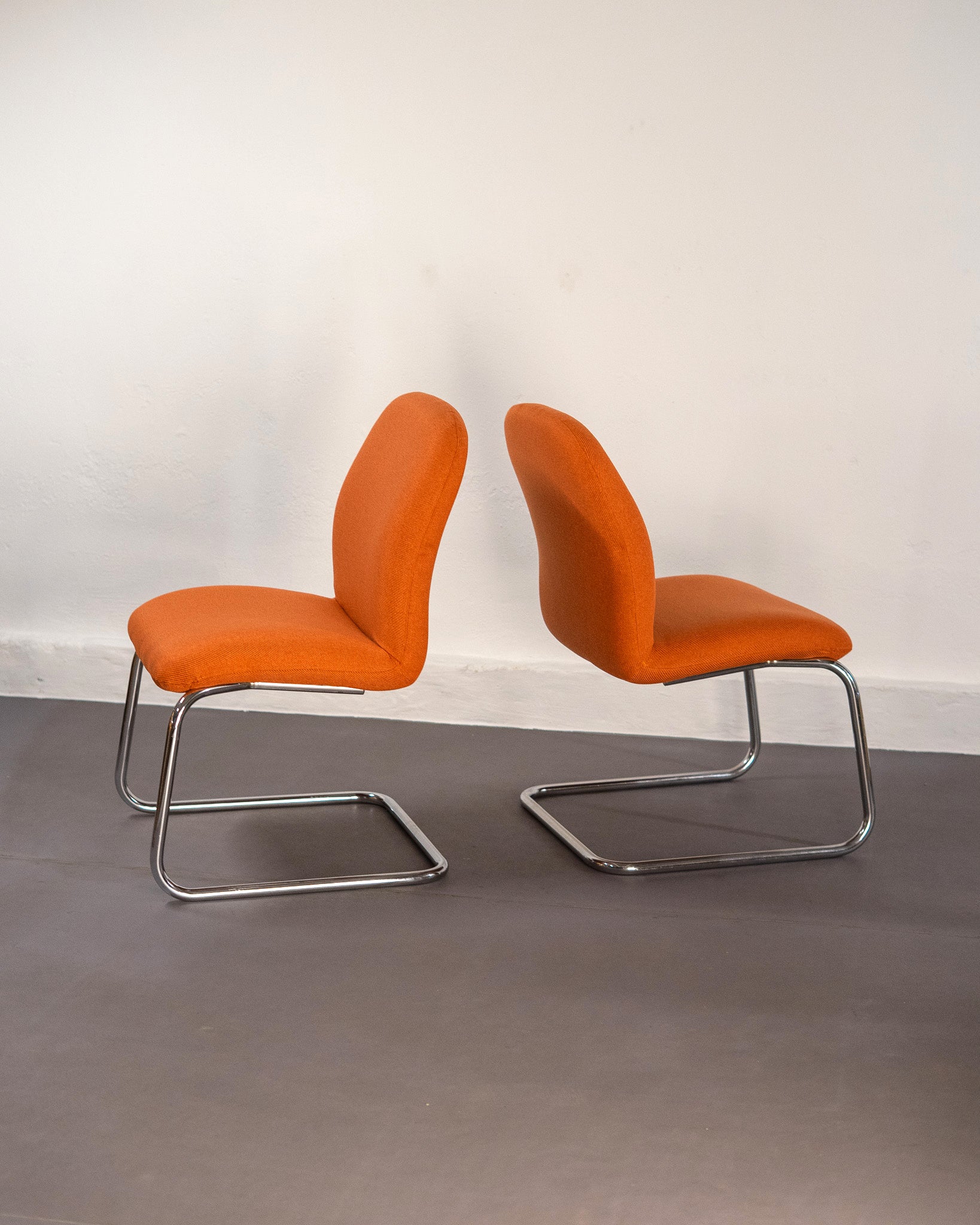Set_of_2_Tubular_Steel_Armchairs_in_the_Bauhaus_Style,_Germany,_1980