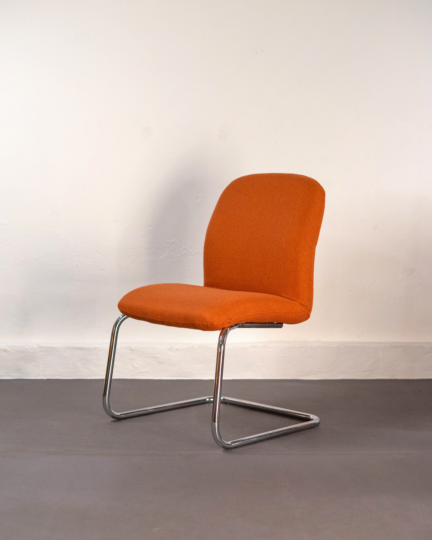 Set_of_2_Tubular_Steel_Armchairs_in_the_Bauhaus_Style,_Germany,_1980