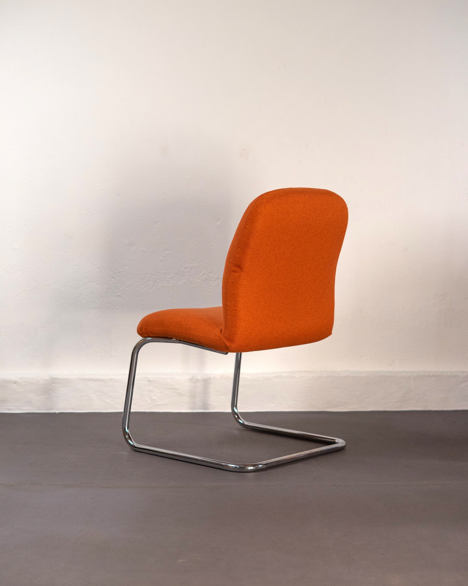 Set_of_2_Tubular_Steel_Armchairs_in_the_Bauhaus_Style,_Germany,_1980
