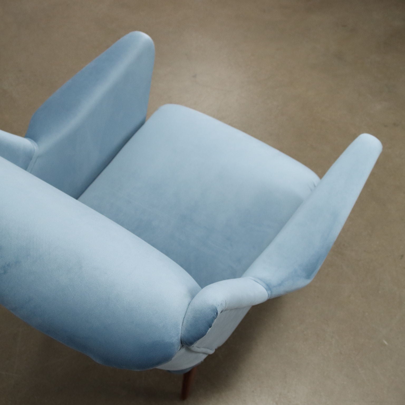 Set_of_2_Vintage_Armchairs_Velvet_Wood_Italy_1950s_Fully_Restored