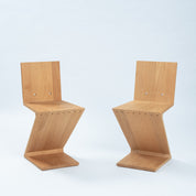 Set_of_2_Zigzag_Chairs_in_Elmwood_attributed_to_Gerrit_Thomas_Rietveld_for_Rietveld,_1990s