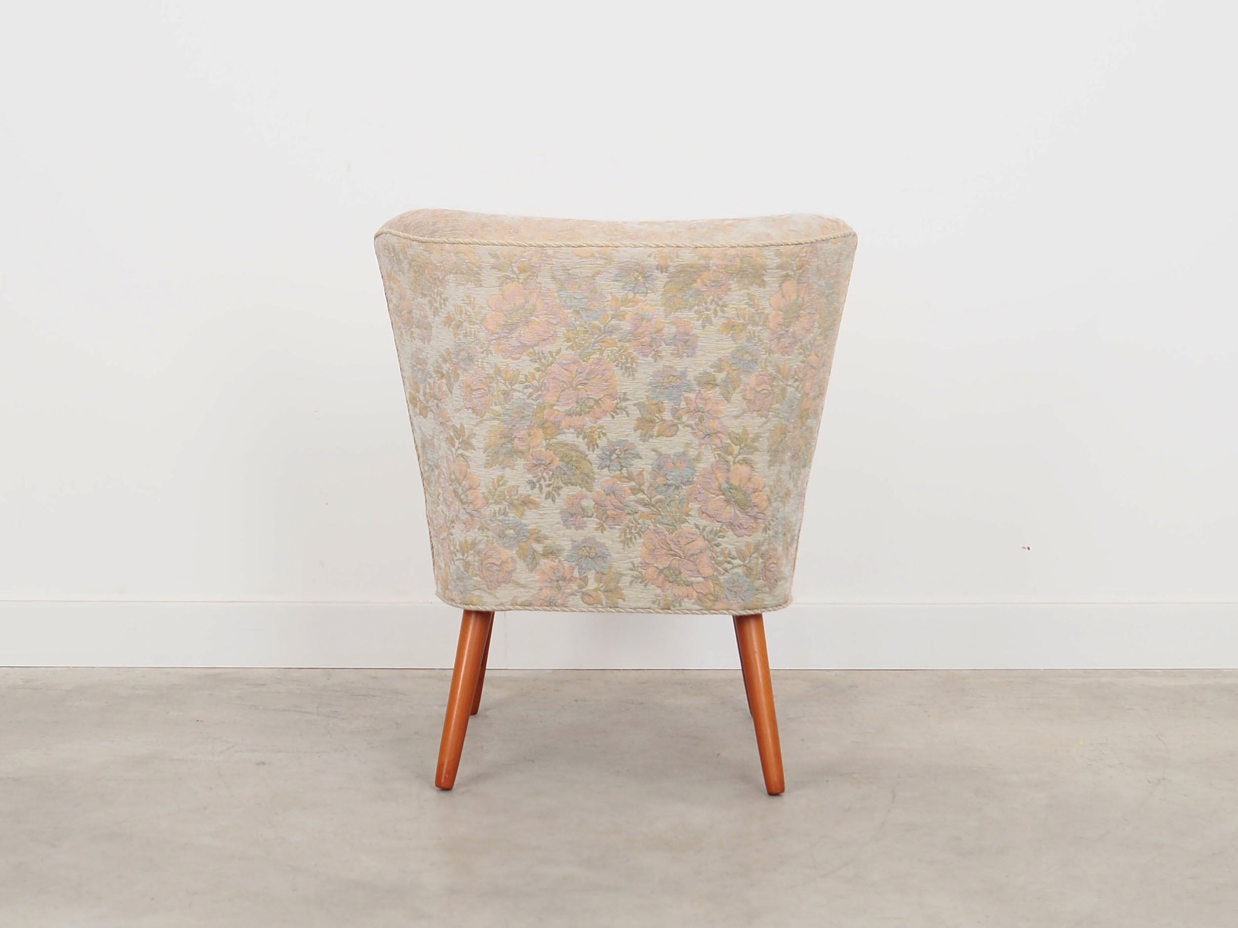Set_of_2_beech_armchairs_Danish_design_1970s_production_Denmark