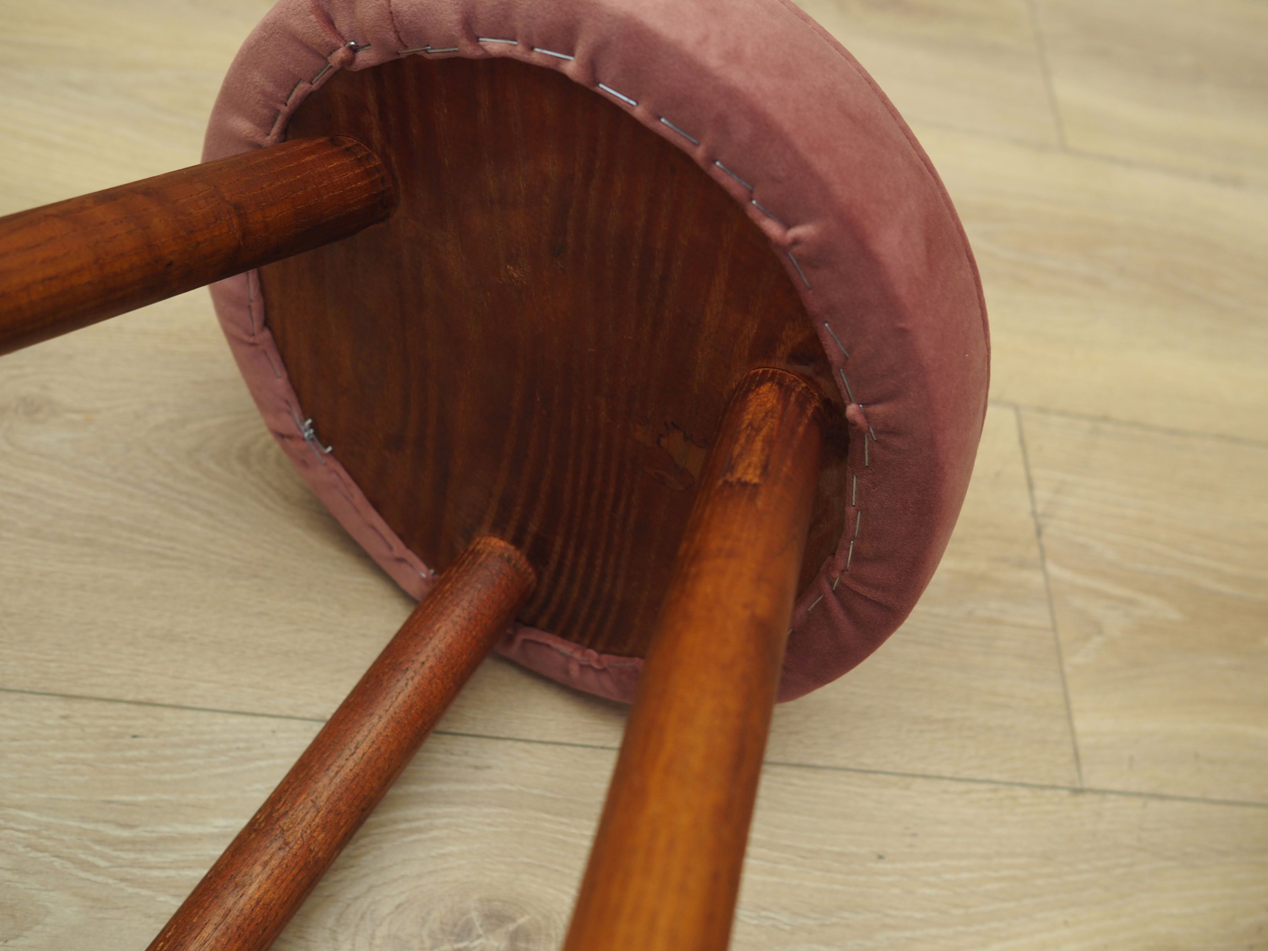 Set_of_3_pink_footstools_Danish_design_1960s_production_Denmark