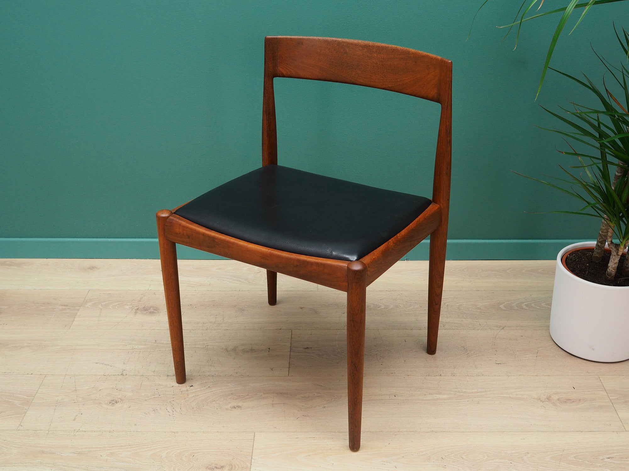 Set_of_4_1970s_Vintage_Teak_Chairs_by_Danish_Designer_Kai_Kristiansen_for_Fritz_Hansen