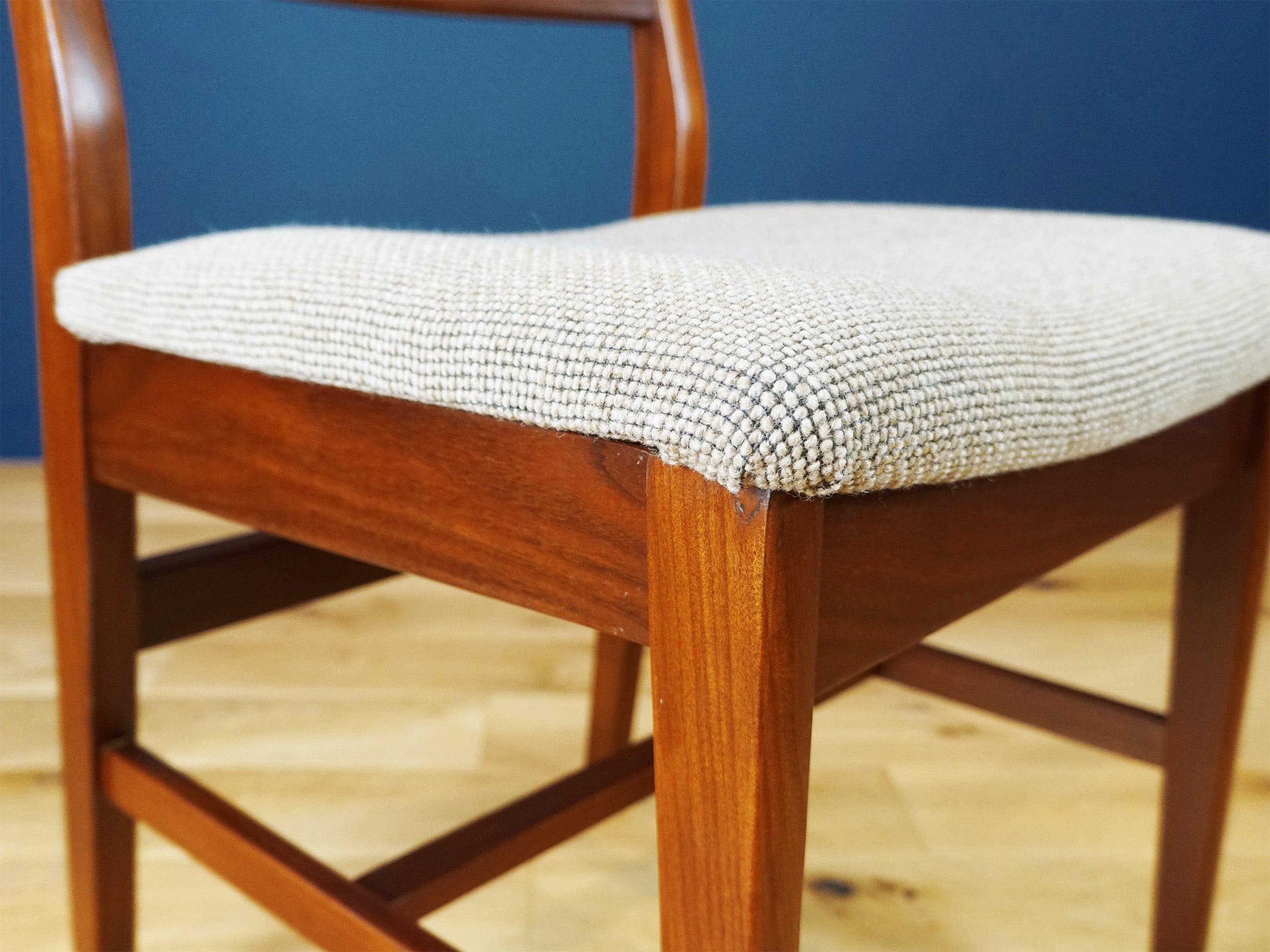 Set_of_4_Dining_Chairs_by_John_Herbert_for_Younger_from_1960s