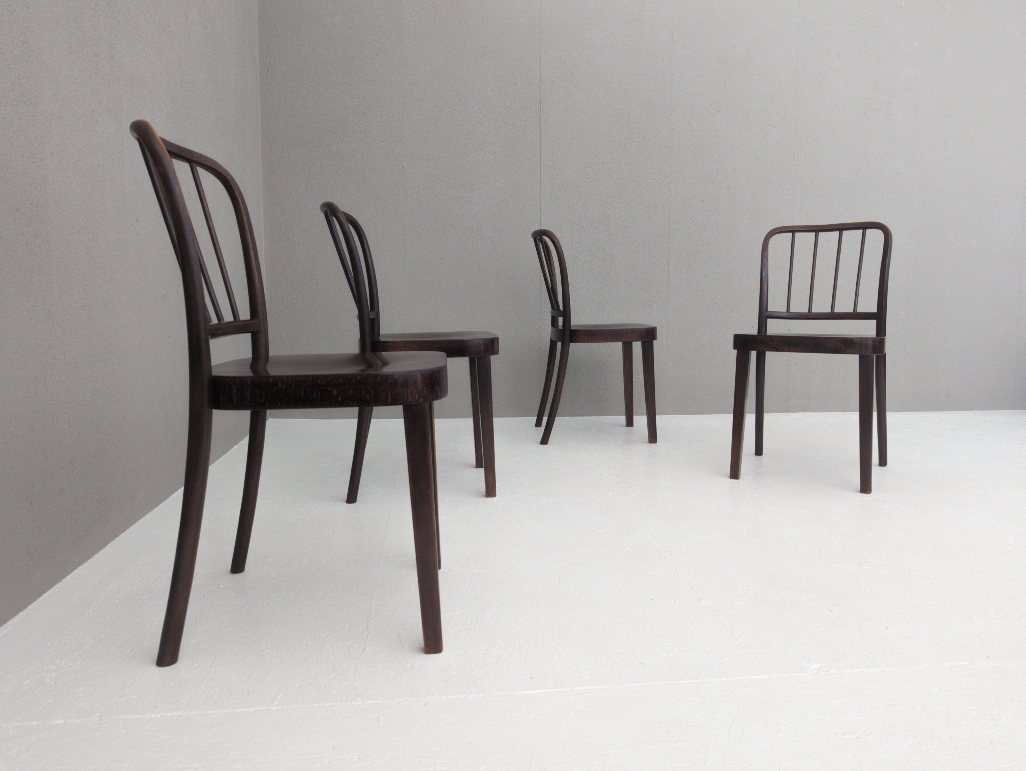 Set_of_4_Josef_Hoffmann_A_811_4_chairs_from_1930s