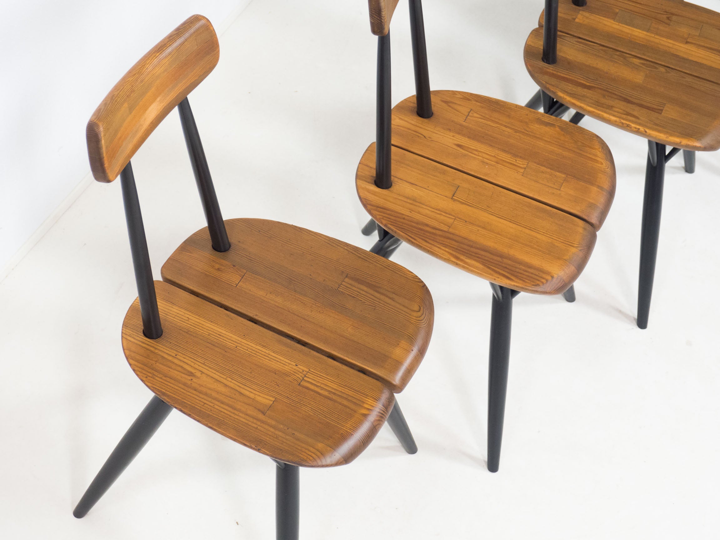 Set_of_4_Laukaan_Puu_Pirkka_Dining_Chairs_for_Ilmari_Tapiovaara