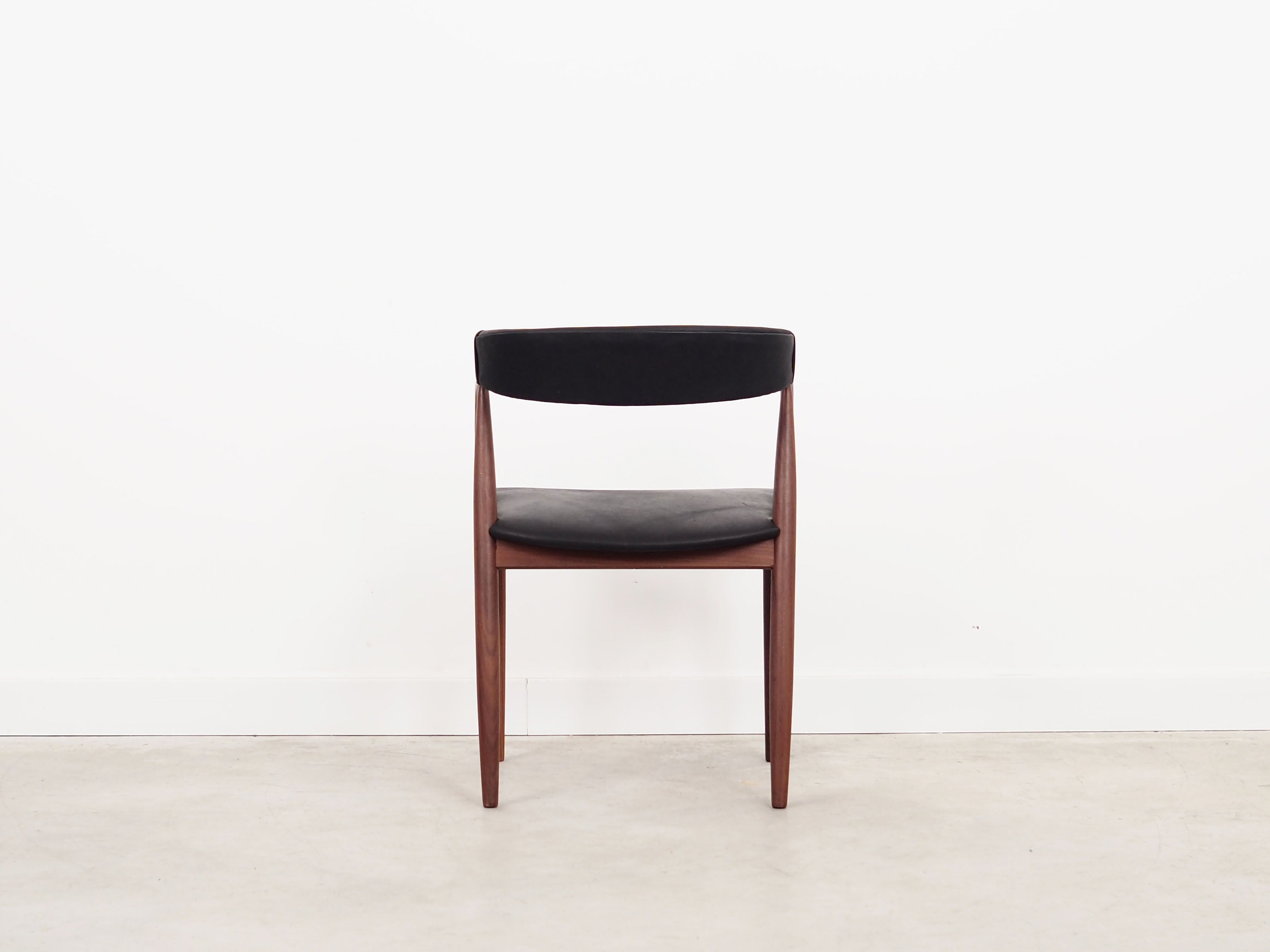 Set_of_4_teak_chairs_Danish_design_1970s_manufacturer_Orte_Mobelfabrik