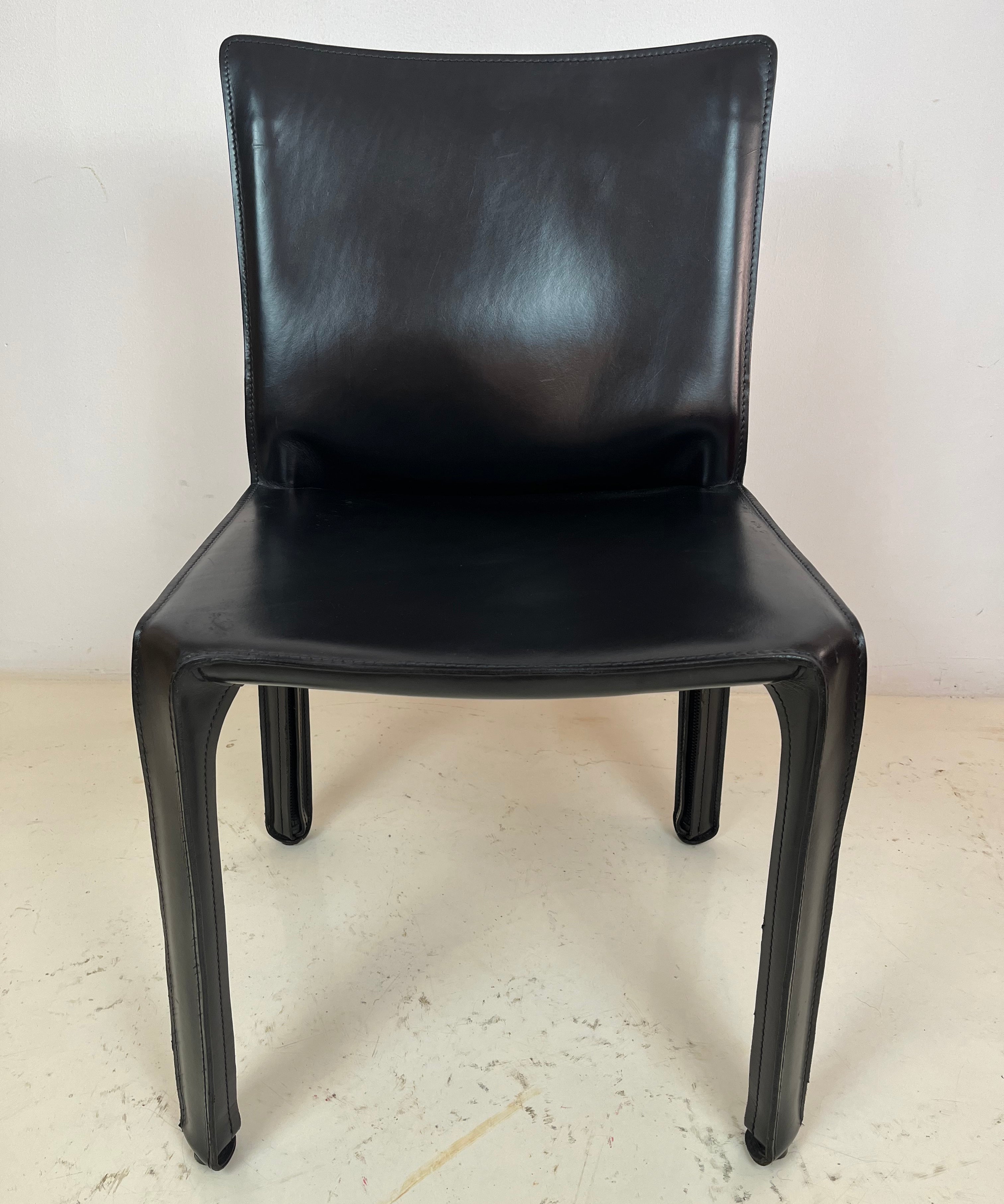 Set_of_6_Cab_412_Chairs_attributed_to_Mario_Bellini_for_Cassina