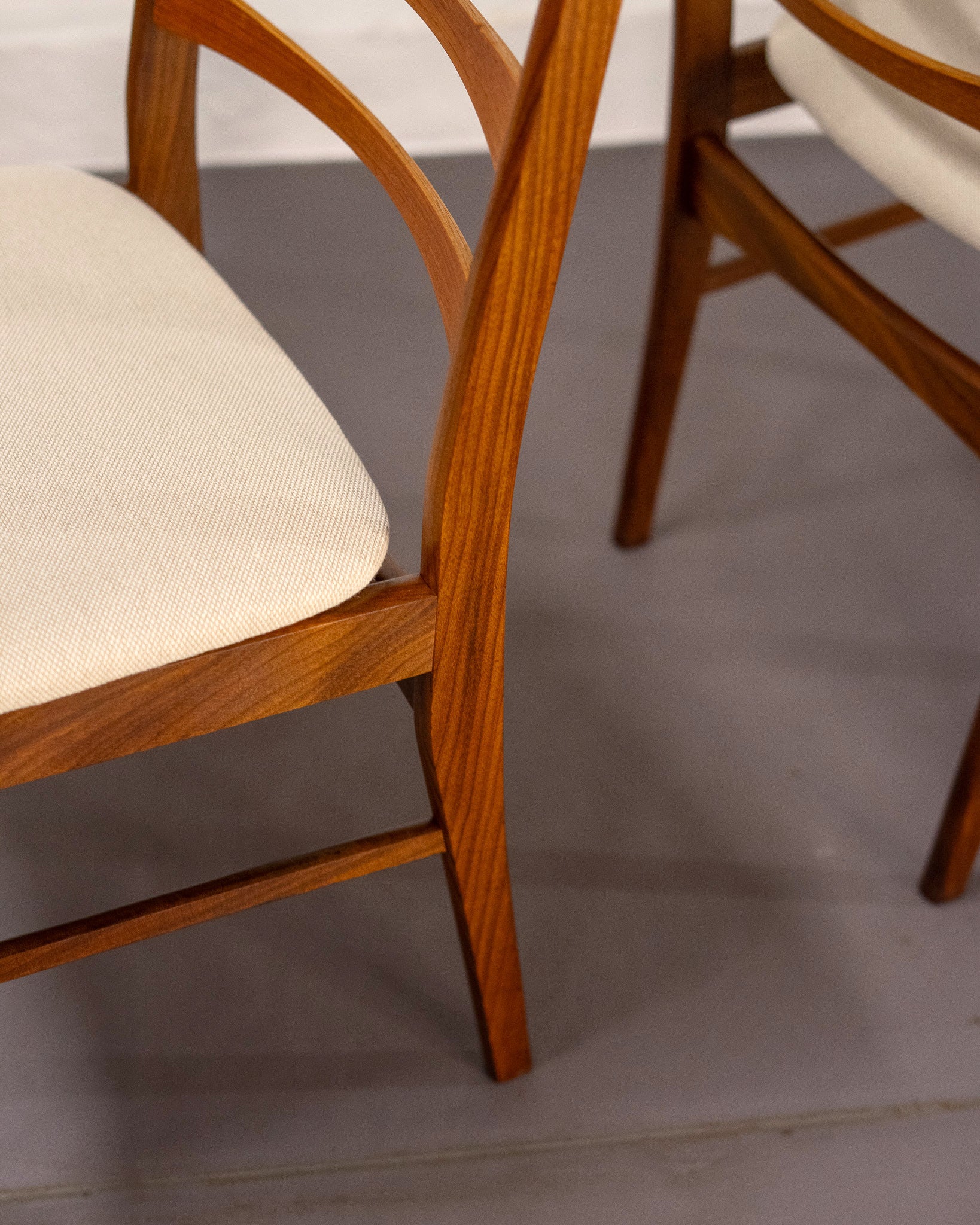 Set_of_6_Danish_Dining_Chairs_in_the_style_of_Niels_Koefoed