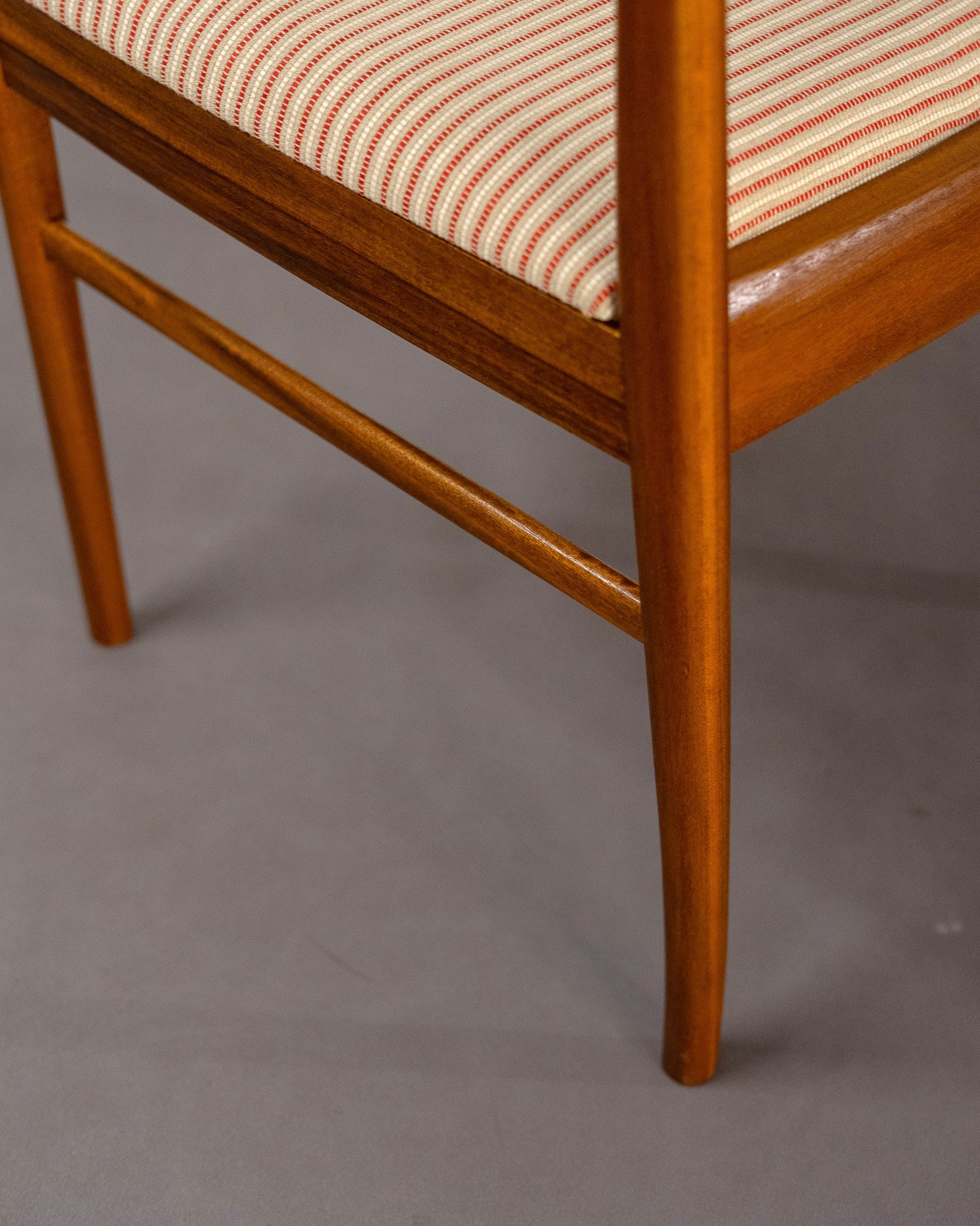 Set_of_6_Mid_Century_Teak_Dining_Chairs_by_T._Robertson_for_A.H._McIntosh_&_Co