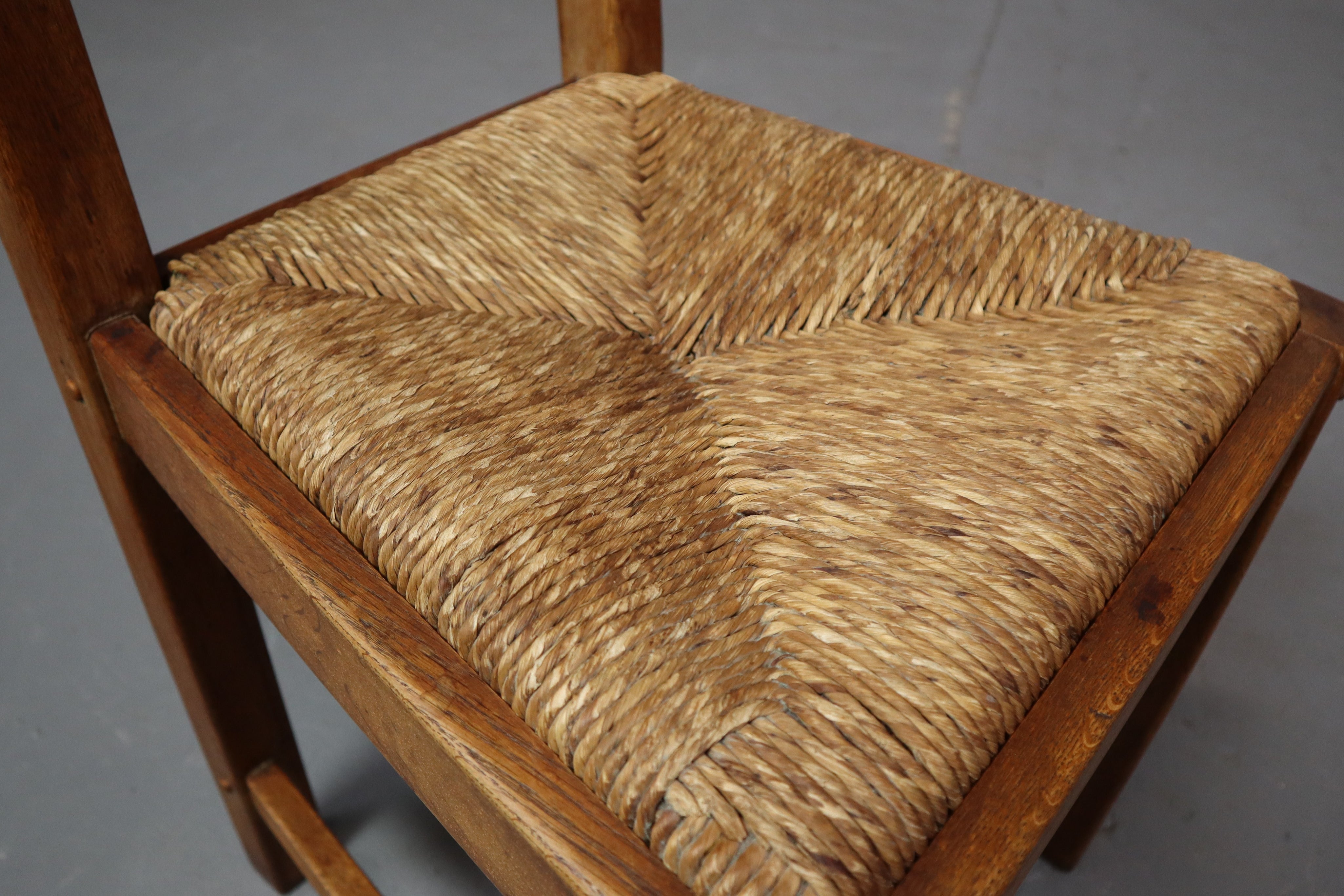 Set_of_6_brutalist_rustic_dining_chairs_in_Oak_and_Rush_1960_s