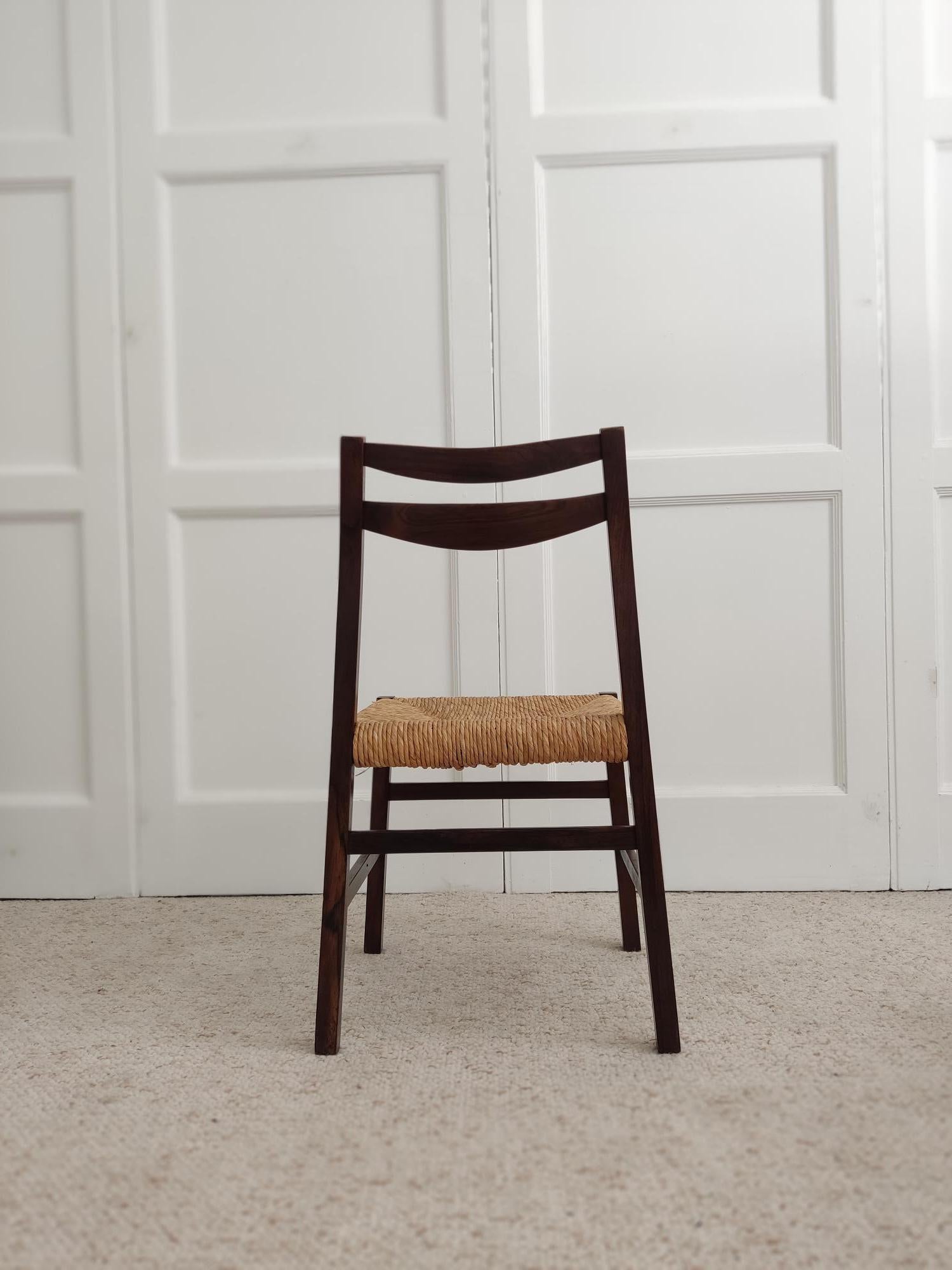 Set_of_6_italian_chairs_from_1960s