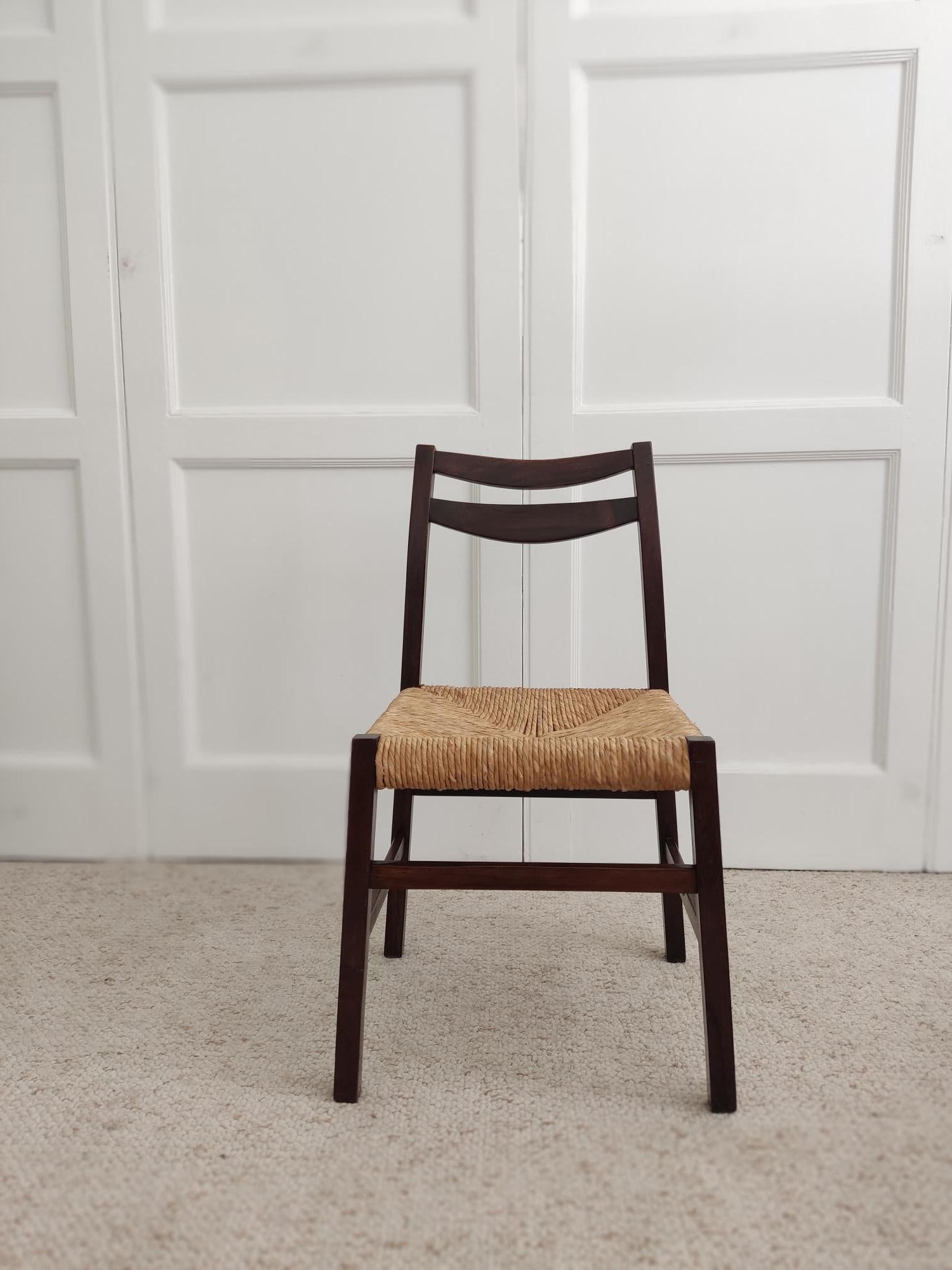 Set_of_6_italian_chairs_from_1960s