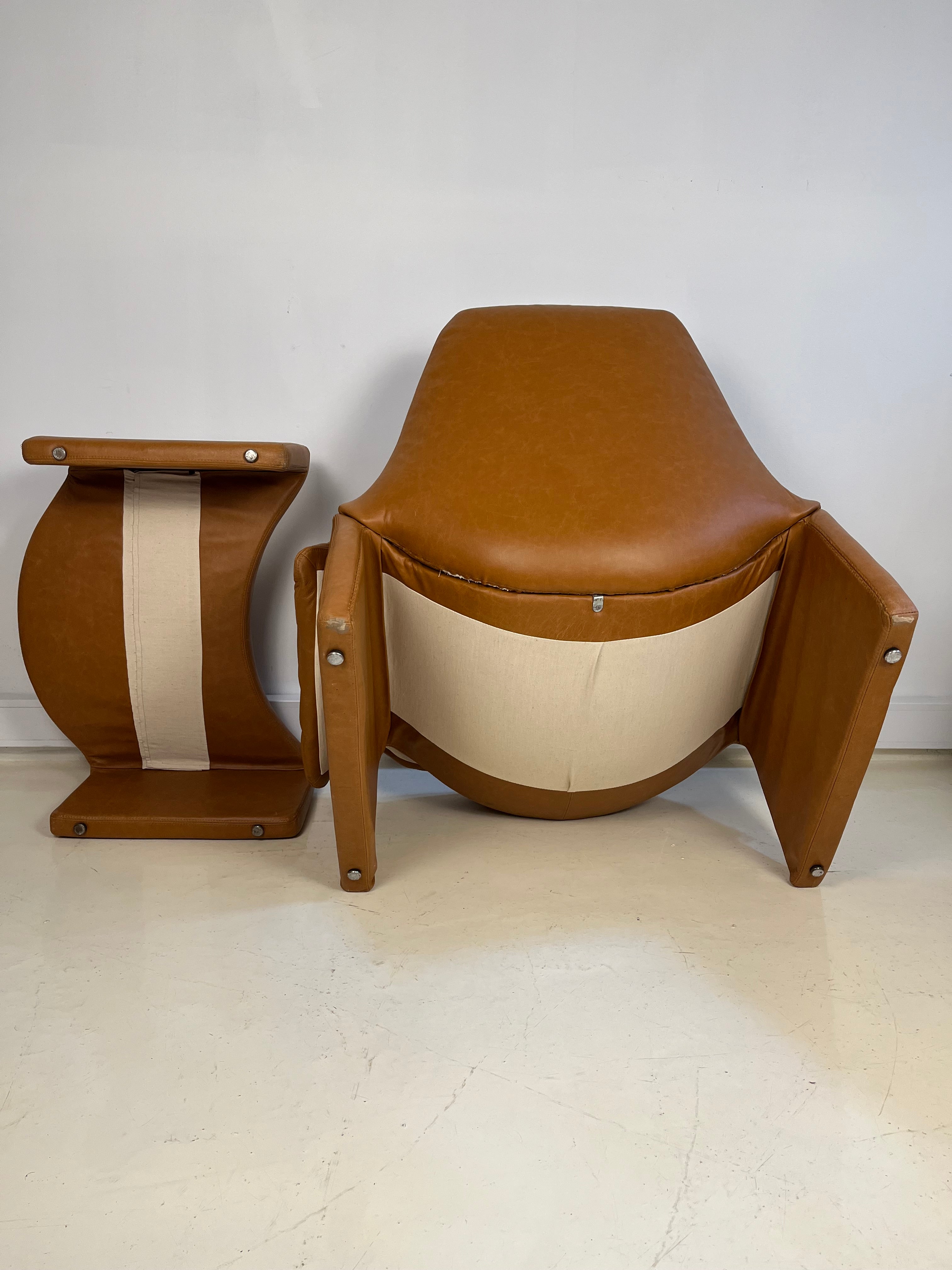 Set_of_P60_Lounge_Chair_and_Ottoman_attributed_to_Vittorio_Introini