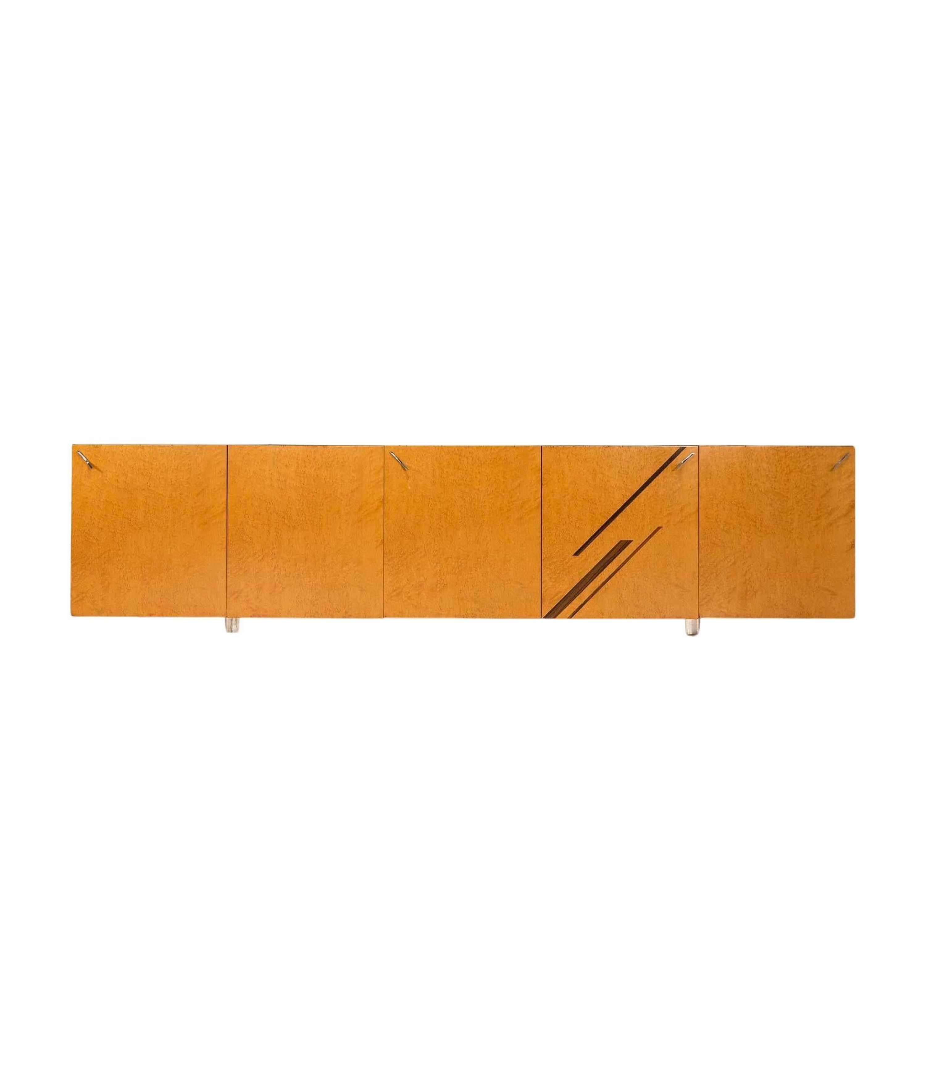 Sideboard_Model_Birds-Eye_in_Maple_by_Giovanni_Offredi_for_Saporiti_1970s