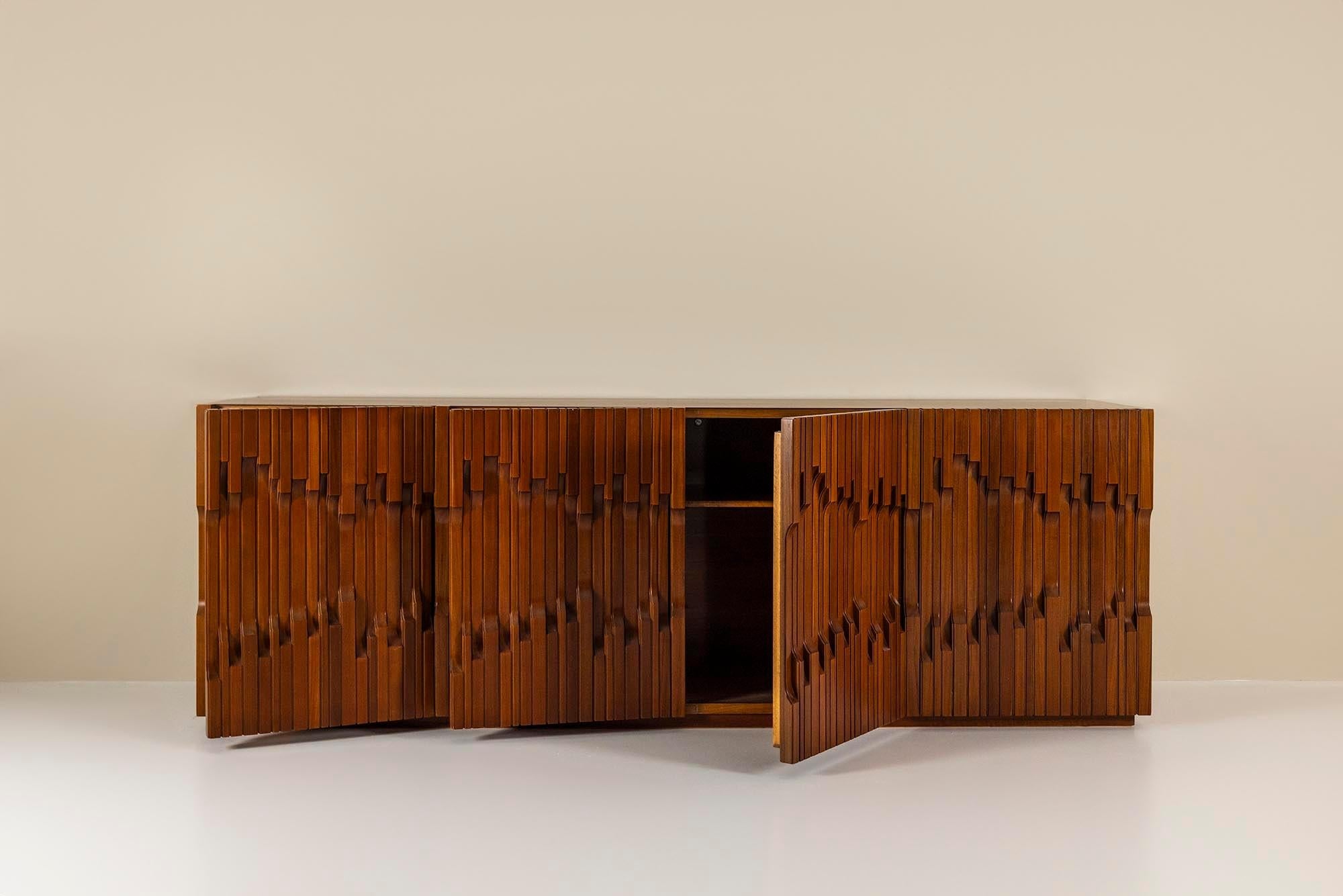 Sideboard_Model_Norman_in_African_Walnut_by_Luciano_Frigerio_Italy_1970s