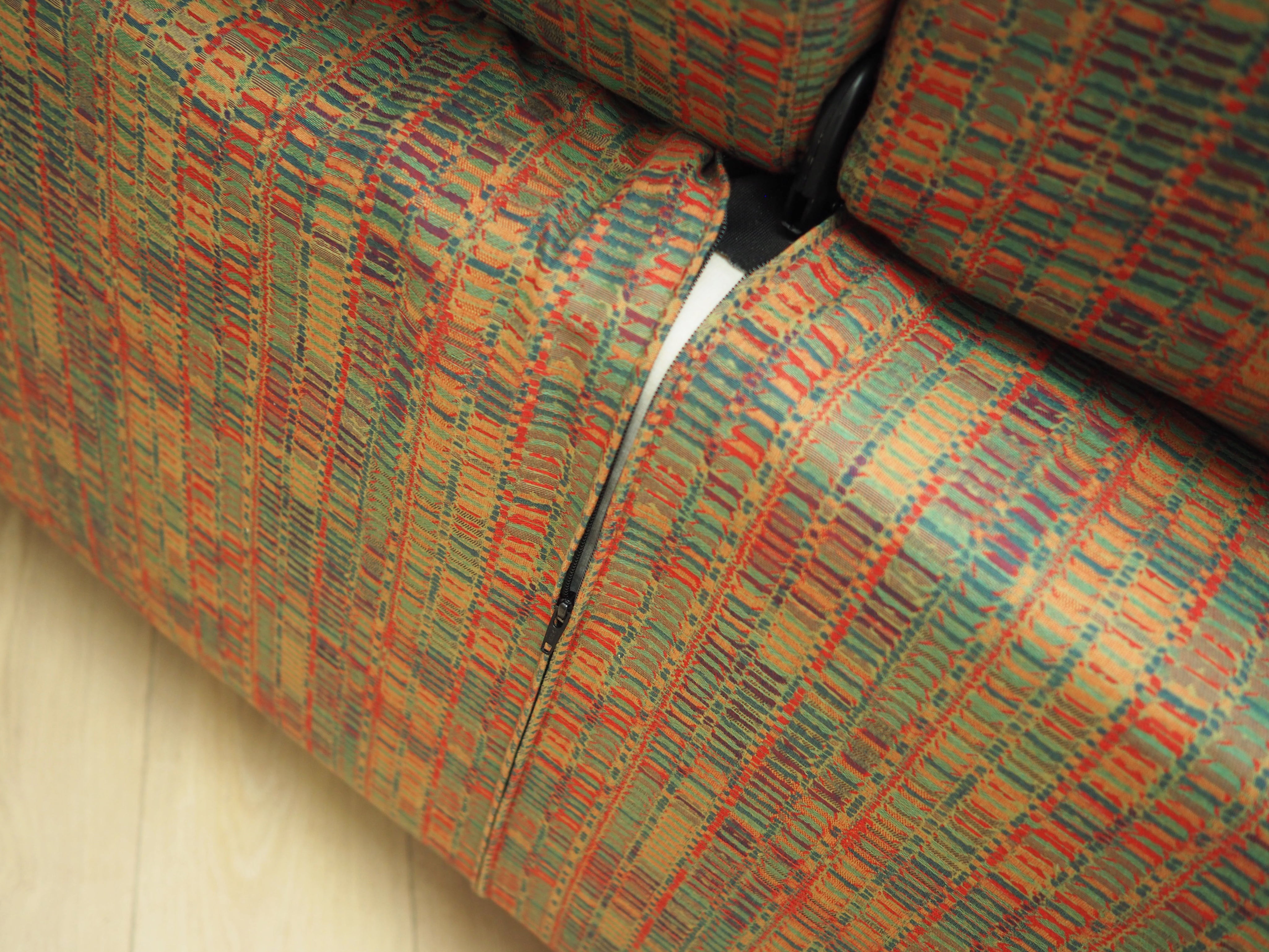 Sofa_Italian_design_1960s_manufacturer_B_B_Italia