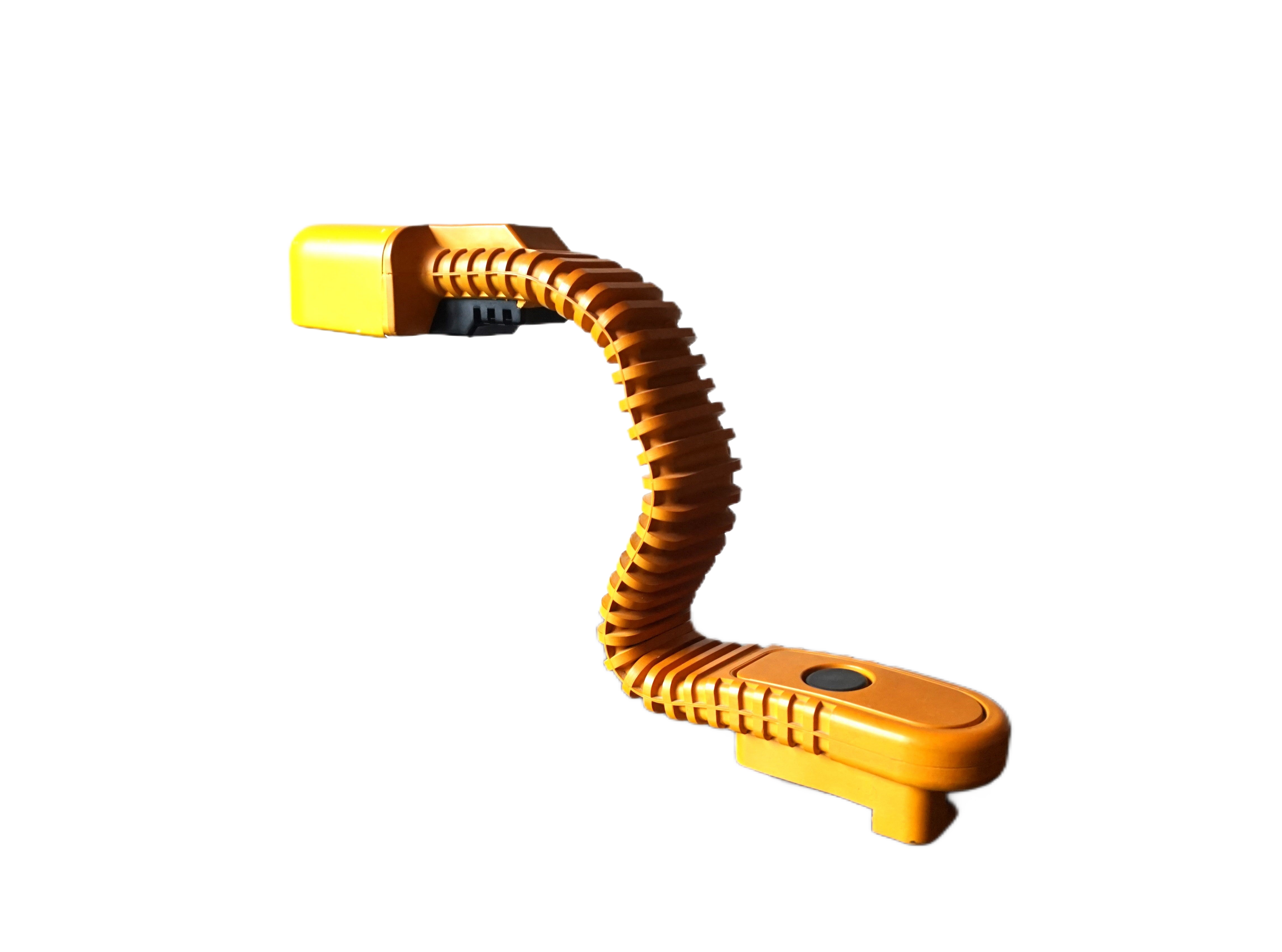 Yellow_Cobra_Table_Lamp_by_Masayuki_Kurokawa