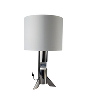 Steel_sculpture_table_lamp