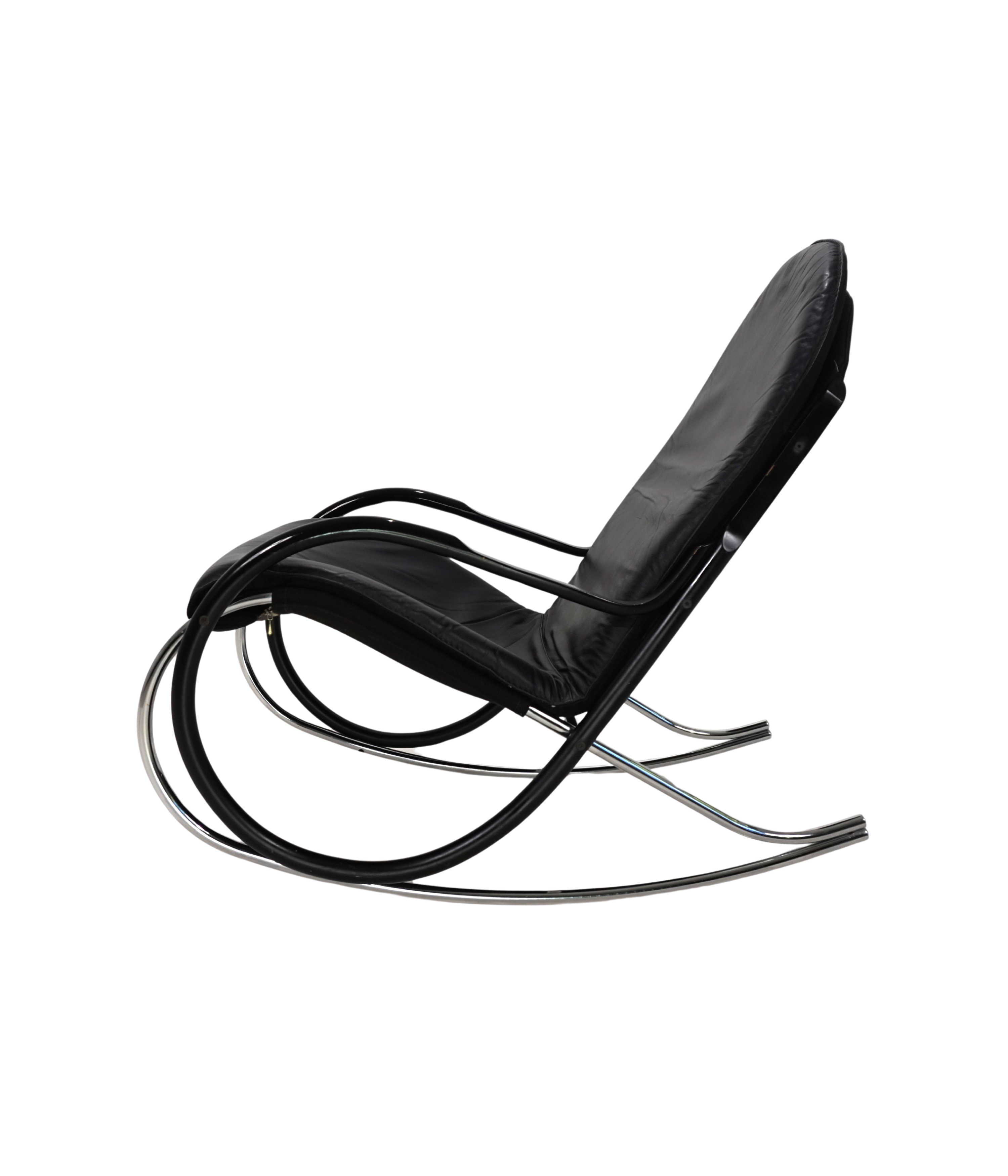 Strässle_Nonna_rocking_chair_by_Paul_Tuttle,_1972