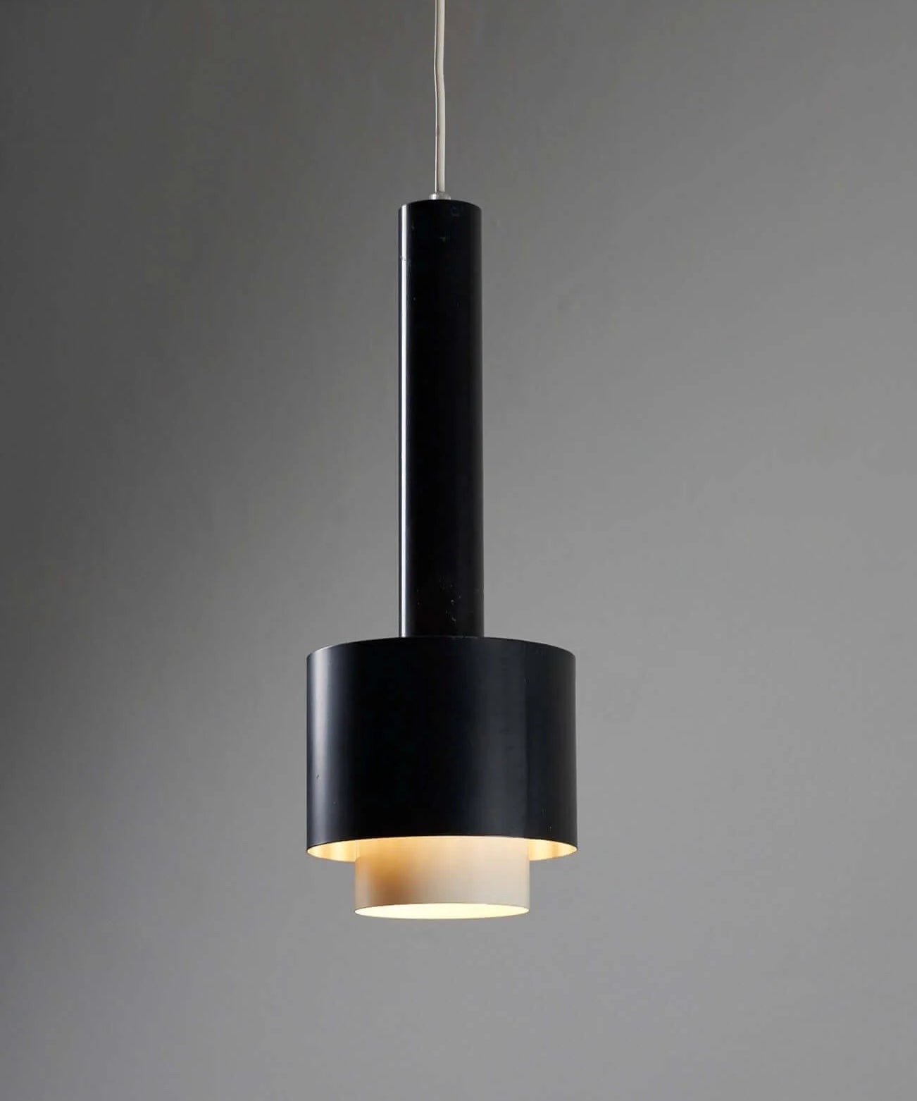 Stylish_Black_Pendant_Philips
