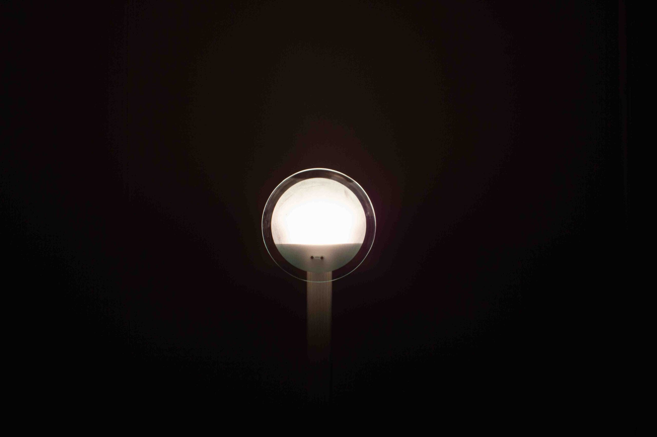Sunset_Memphis_Style_Floor_Lamp_from_1980s_Italy