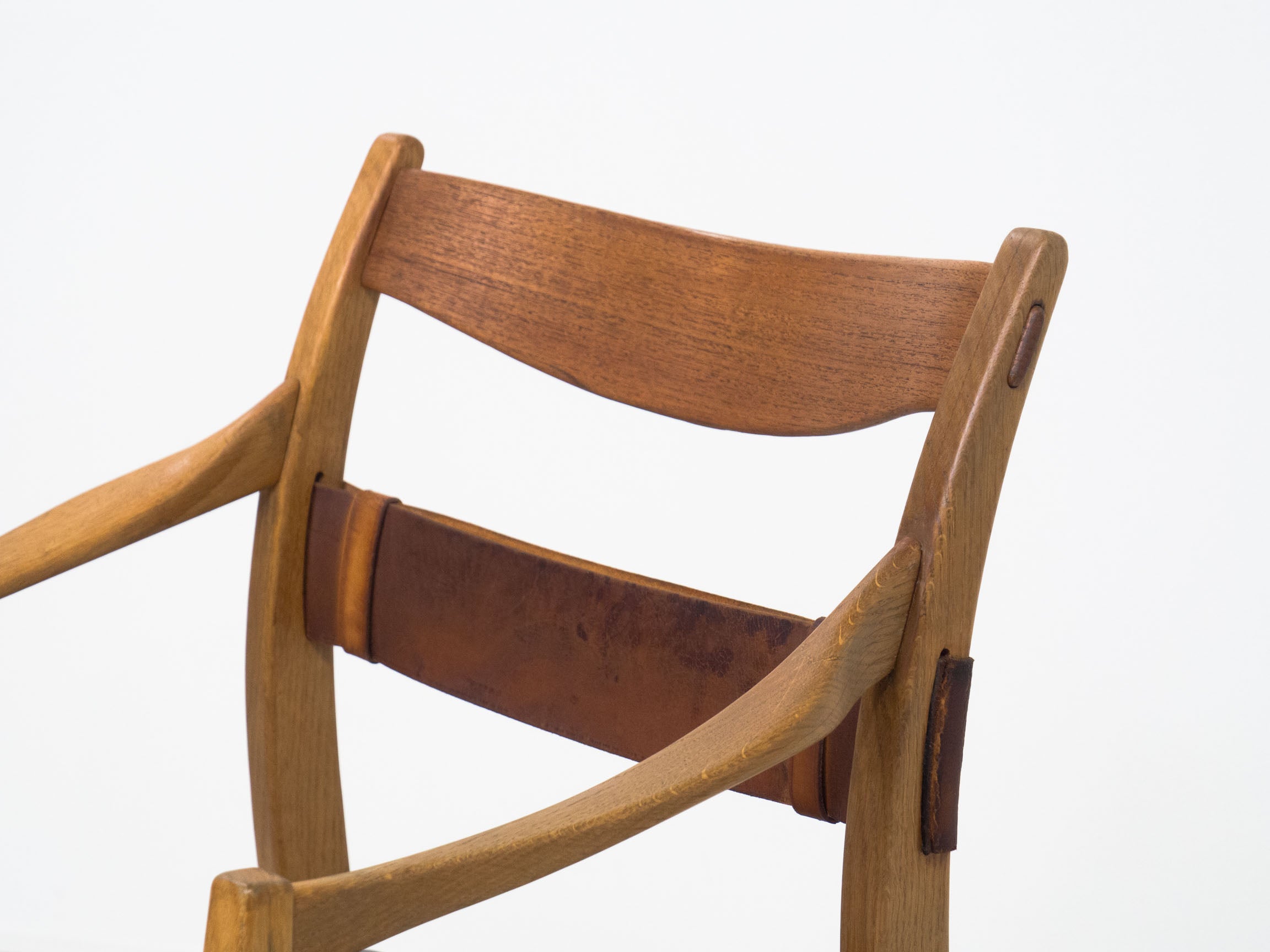 Swedish_Remus_Arm_Chair_by_Yngve_Ekstr_m