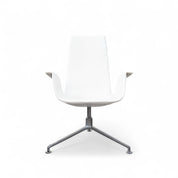 Swivel_Tulip_chair_FK6725_by_Preben_Fabricius_J_rgen_Kastholm