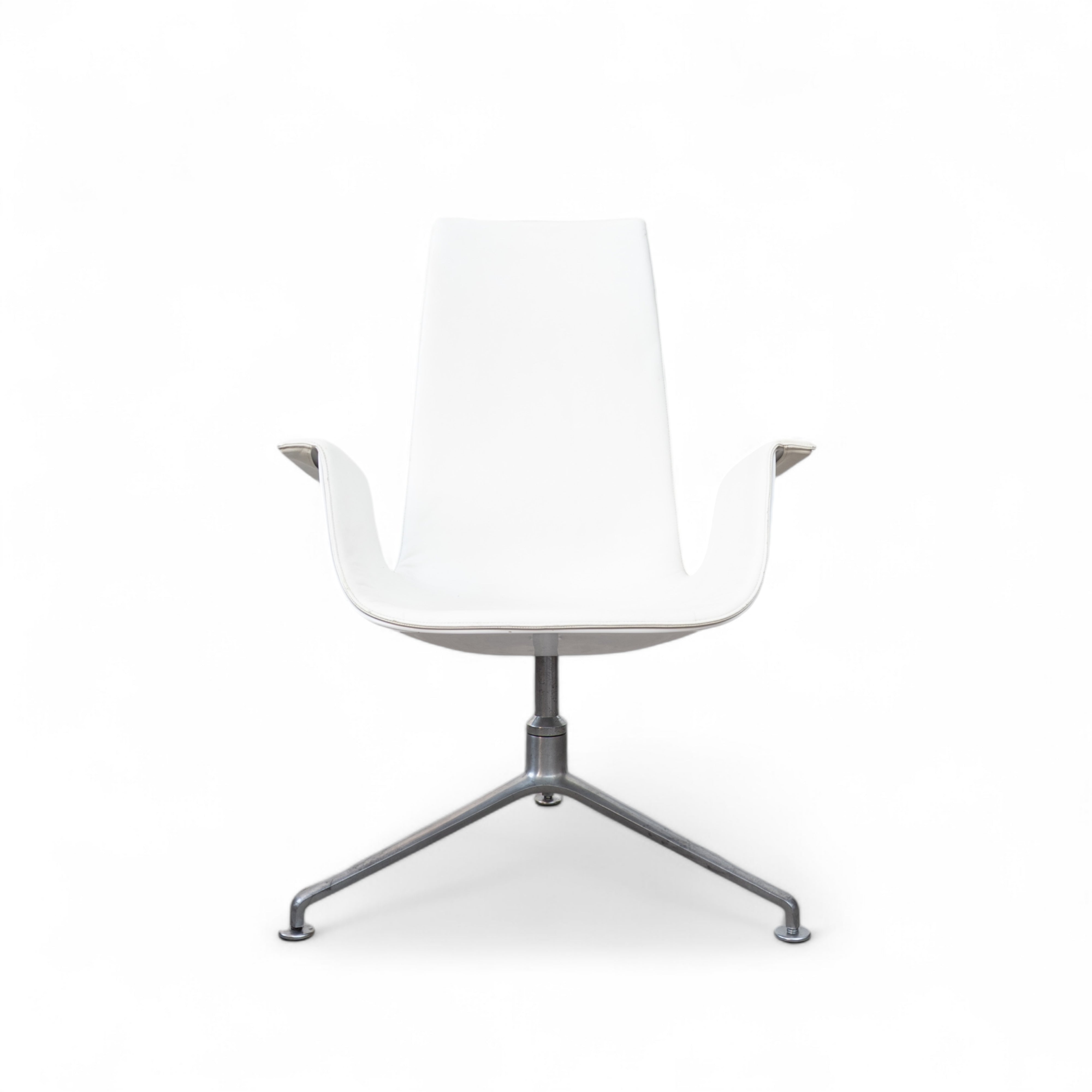 Swivel_Tulip_chair_FK6725_by_Preben_Fabricius_J_rgen_Kastholm