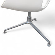 Swivel_Tulip_chair_FK6725_by_Preben_Fabricius_J_rgen_Kastholm