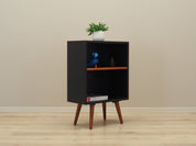 Teak_bookcase_in_Danish_design_from_1970s