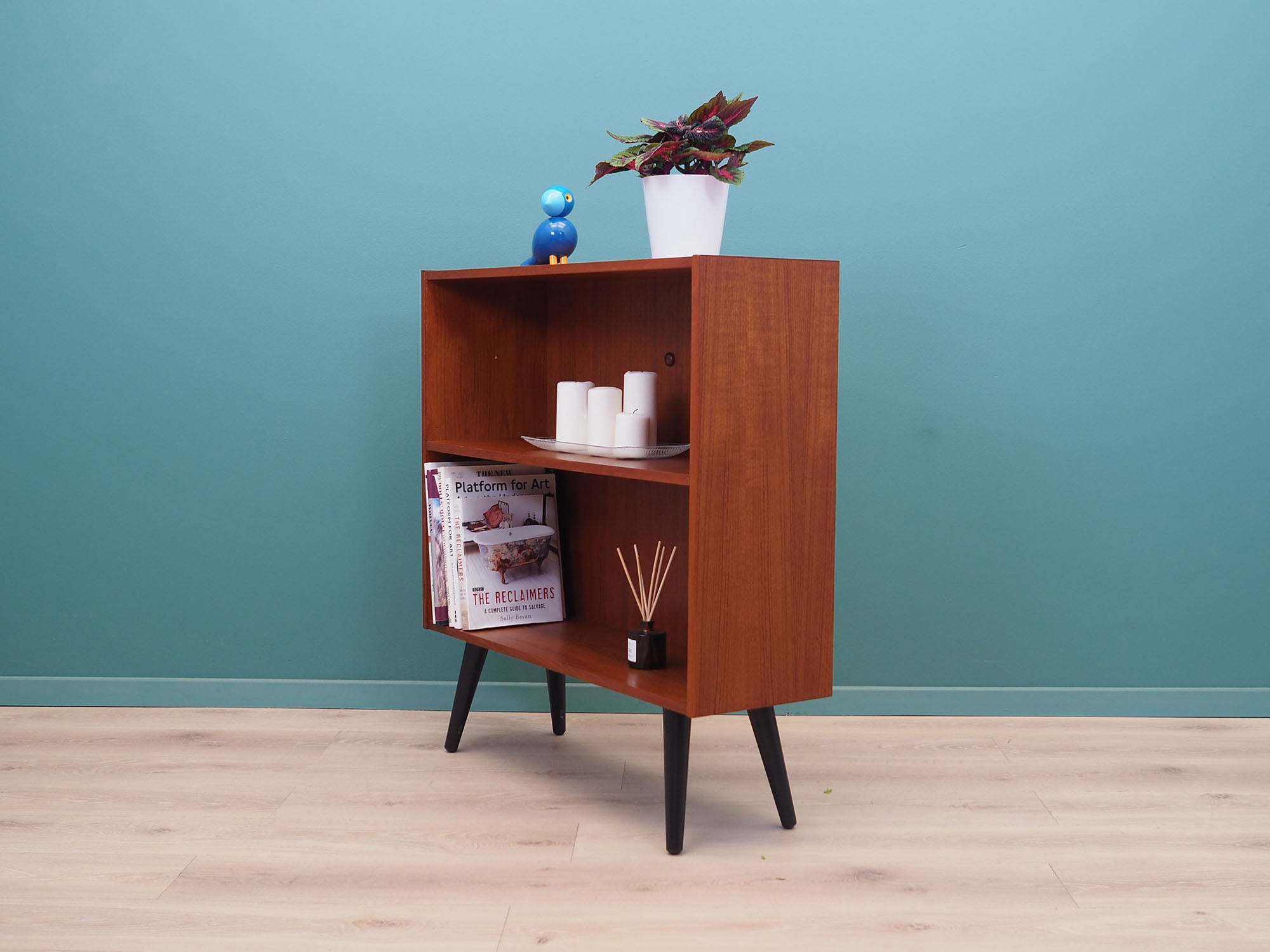 Teak_bookcase_in_Danish_design_from_1970s_Danish_Teak_Bookcase_Adjustable_Shelf_Black