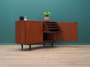 Teak_cabinet_Scandinavian_design_1960s_designer_Bertil_Fridhagen_manufacture_Bodafors