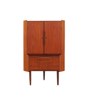 Teak_corner_cabinet_Danish_design_1970s_production_Denmark