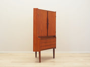 Teak_corner_cabinet_Danish_design_1970s_production_Denmark