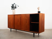 Teak_sideboard_Danish_design_1970s_production_Denmark