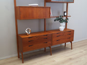 Teak_wall_unit_Norwegian_design_1960s_designer_Kjell_Riise_production_Br_drene_J_tog