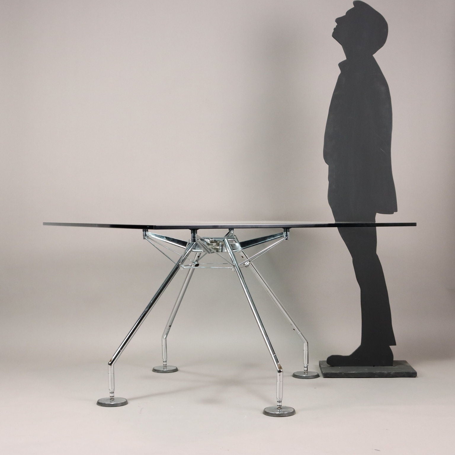 Tecno_Nomos_Table_Vintage_Design_Norman_Foster_Metal_Glass_1990s