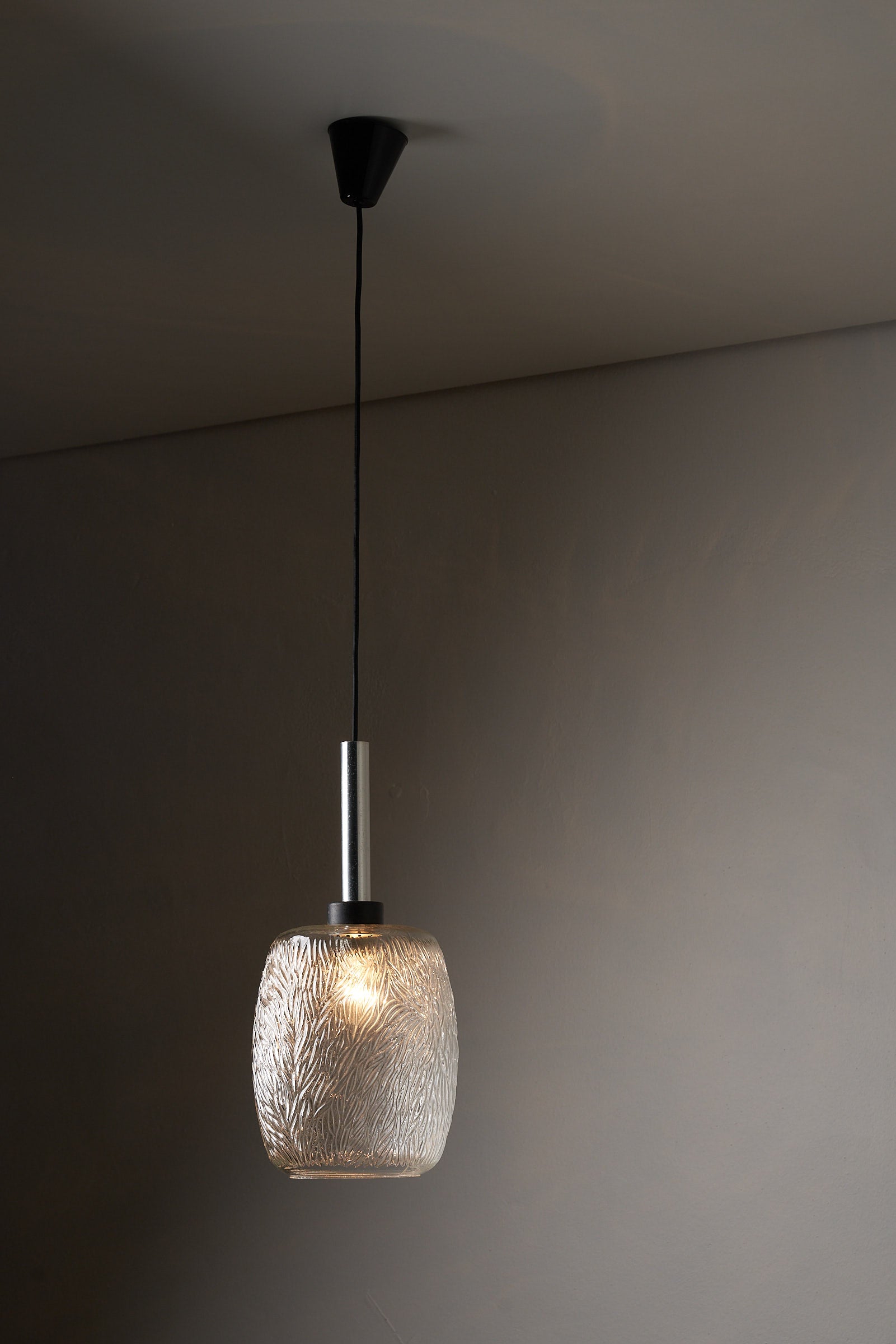 Textured_Glass_Pendant